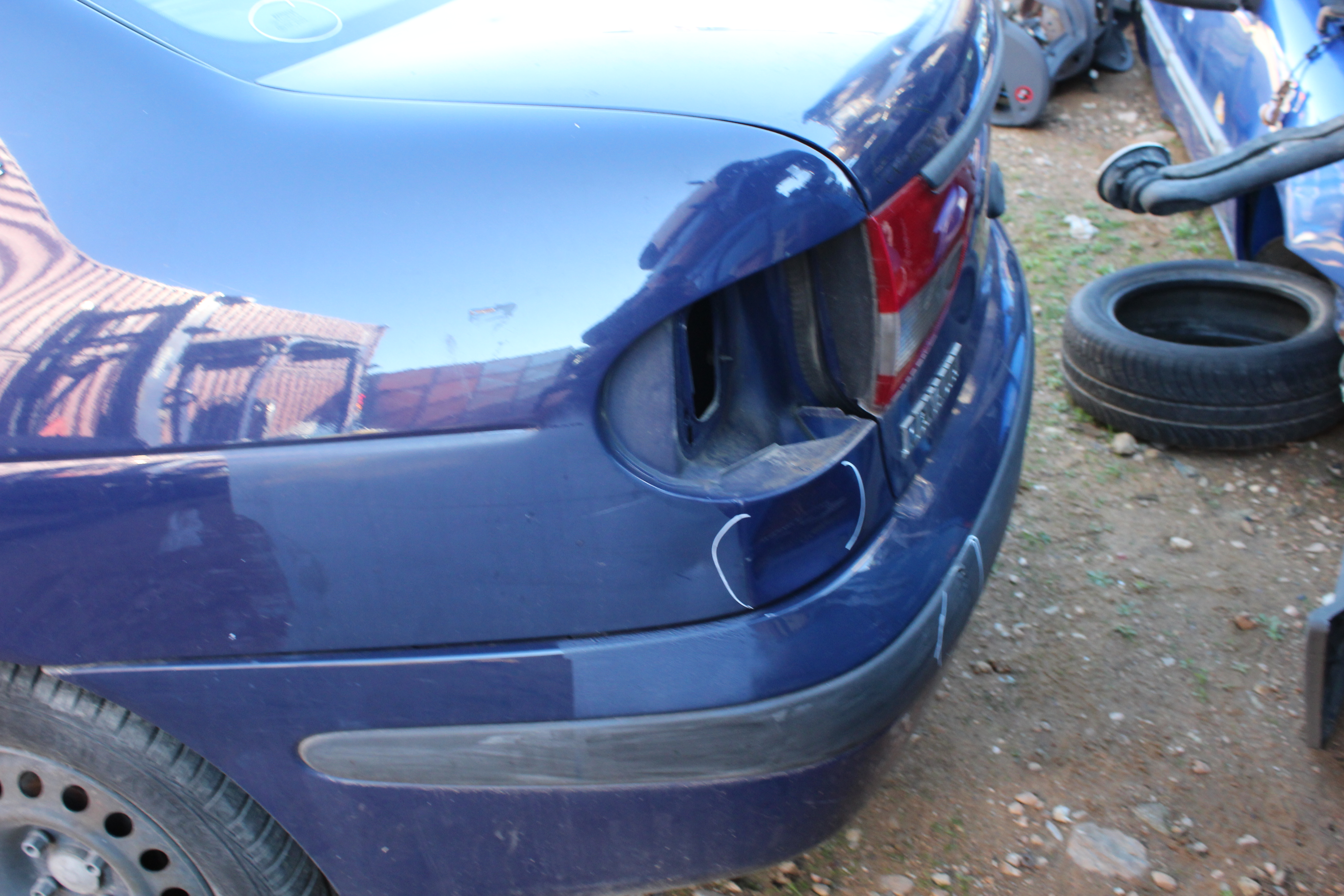 Φτερά Πίσω Renault Megane Classic ’01 Προσφορά.