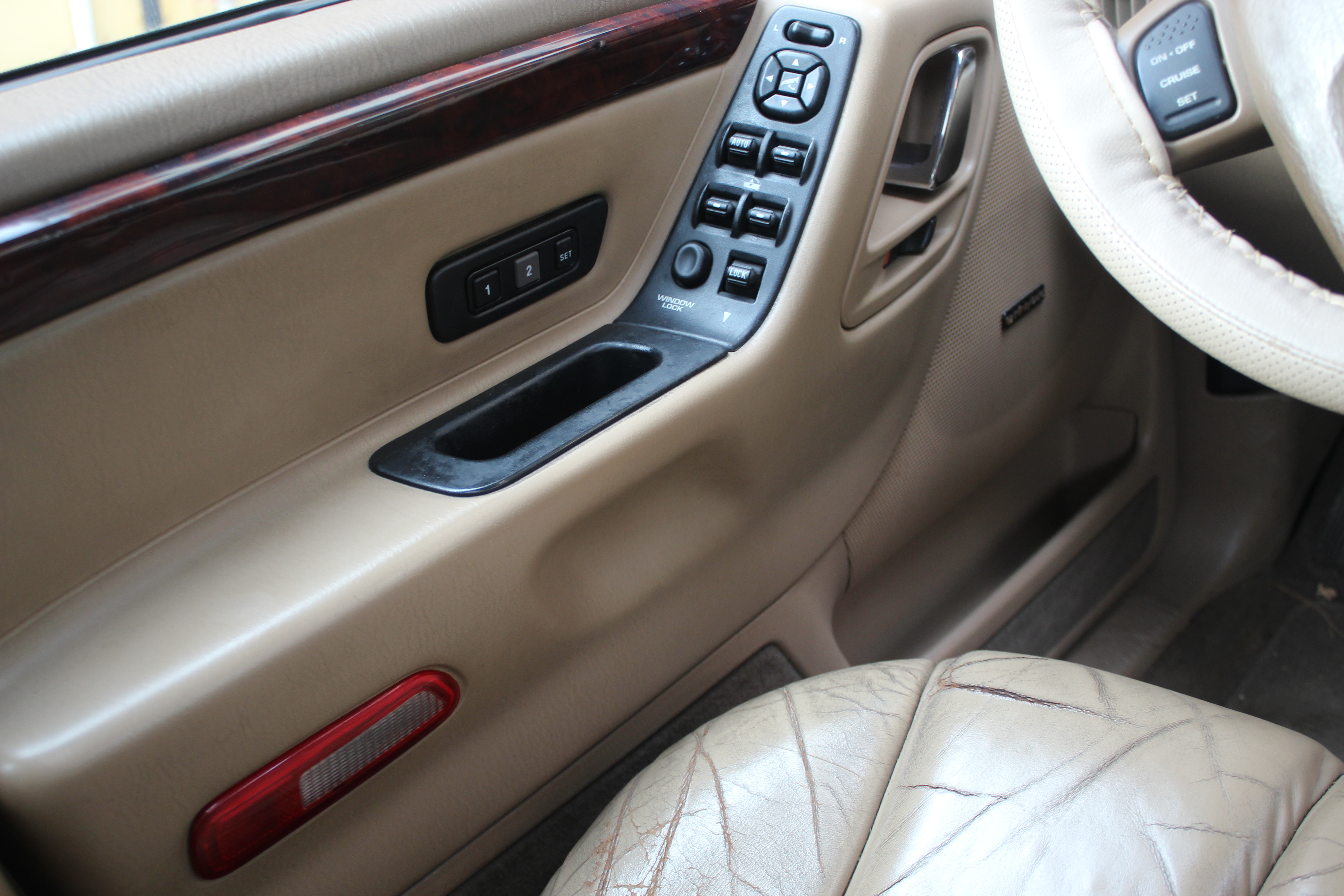 Χερούλια Εσωτερικά Jeep Grand Cherokee ’04 Προσφορά.