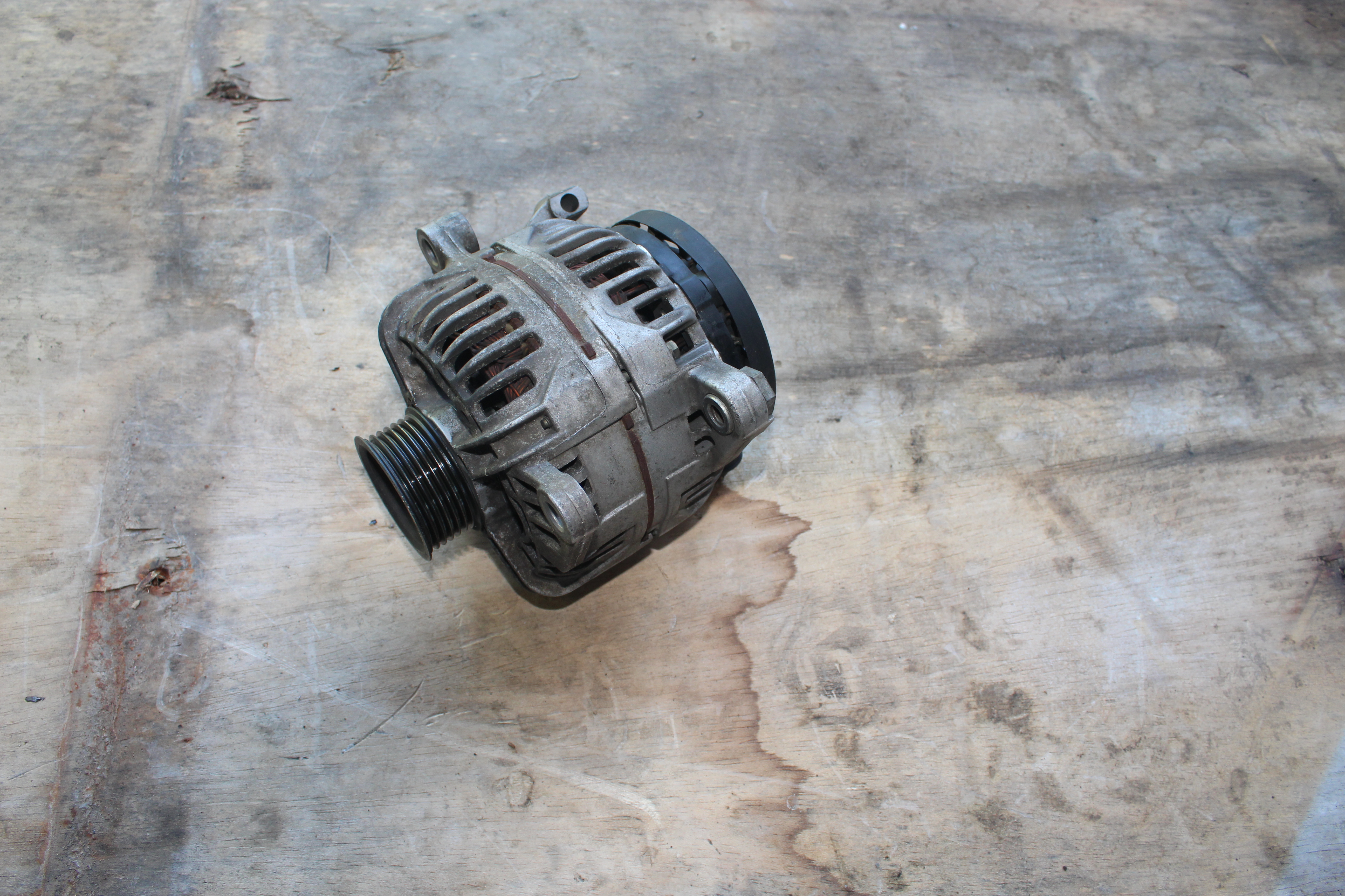 Δυναμό ( 56041120AB , 6004ML0000 ) Jeep Grand Cherokee ’04 Προσφορά.