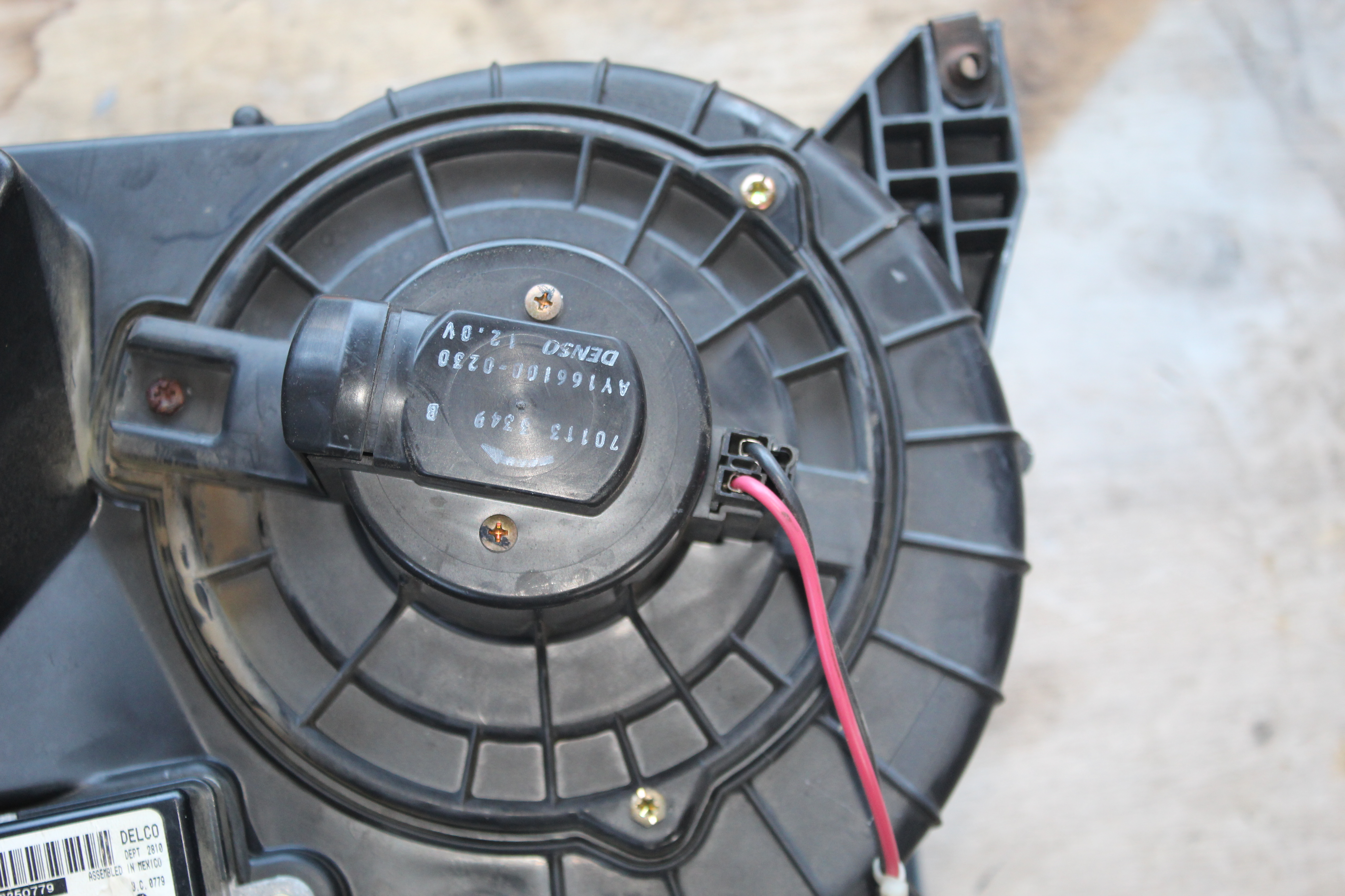 Μοτέρ Καλοριφέρ ( AY166100-0230 ) Jeep Grand Cherokee ’04 Προσφορά.