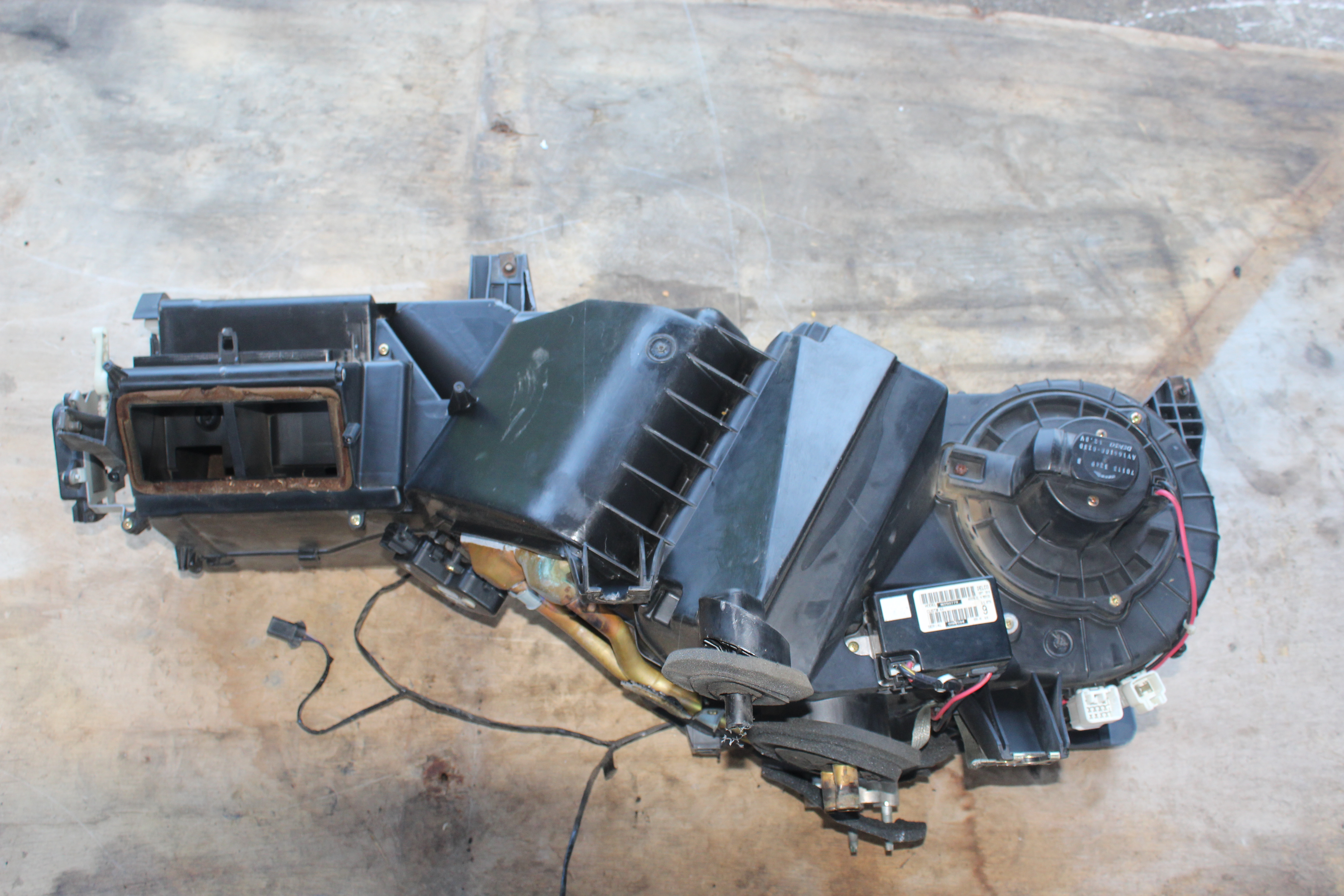 Ψυγείο Καλοριφέρ Jeep Grand Cherokee ’04 Προσφορά.