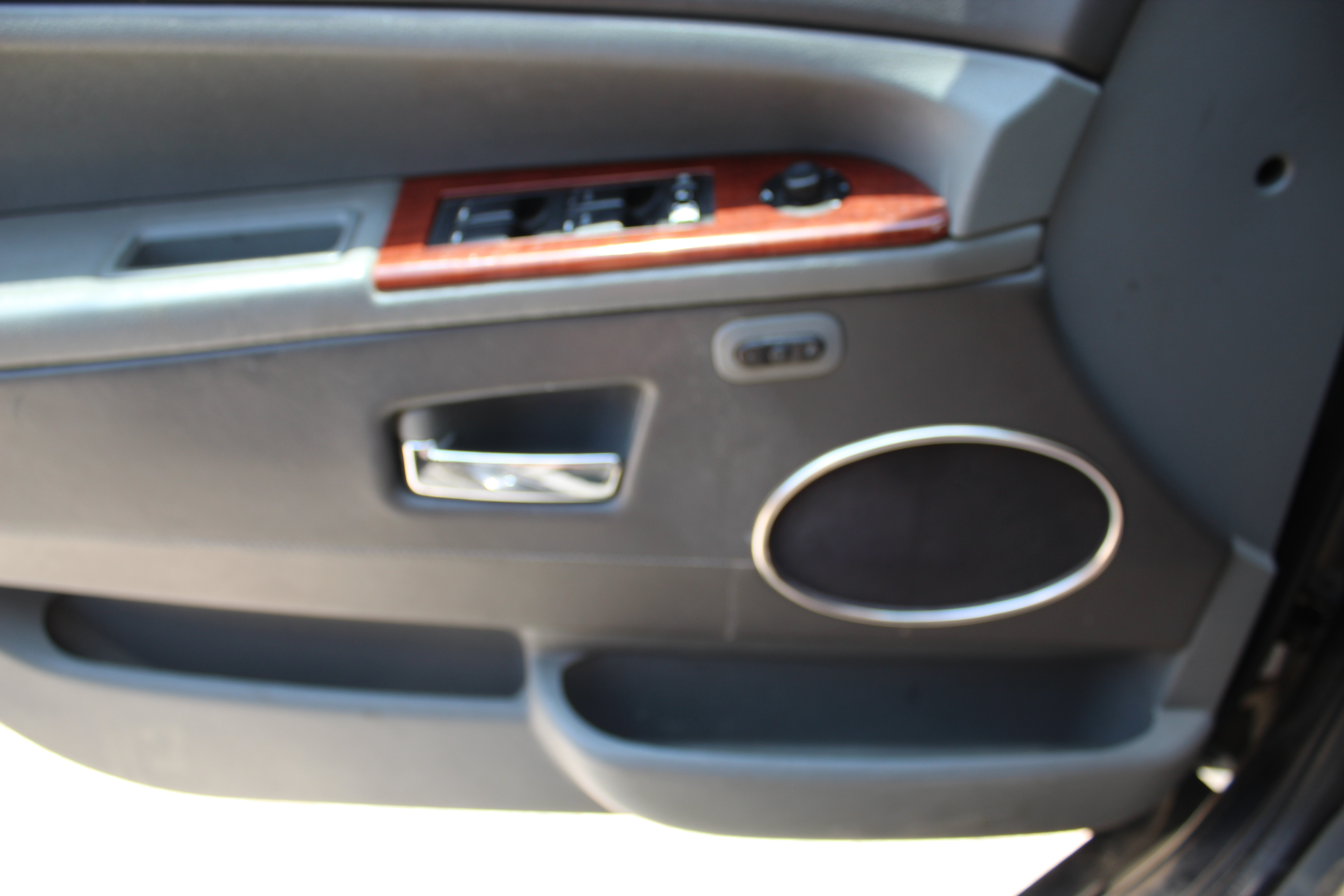 Πάνελ Πορτών Jeep Grand Cherokee ’08 Προσφορά.