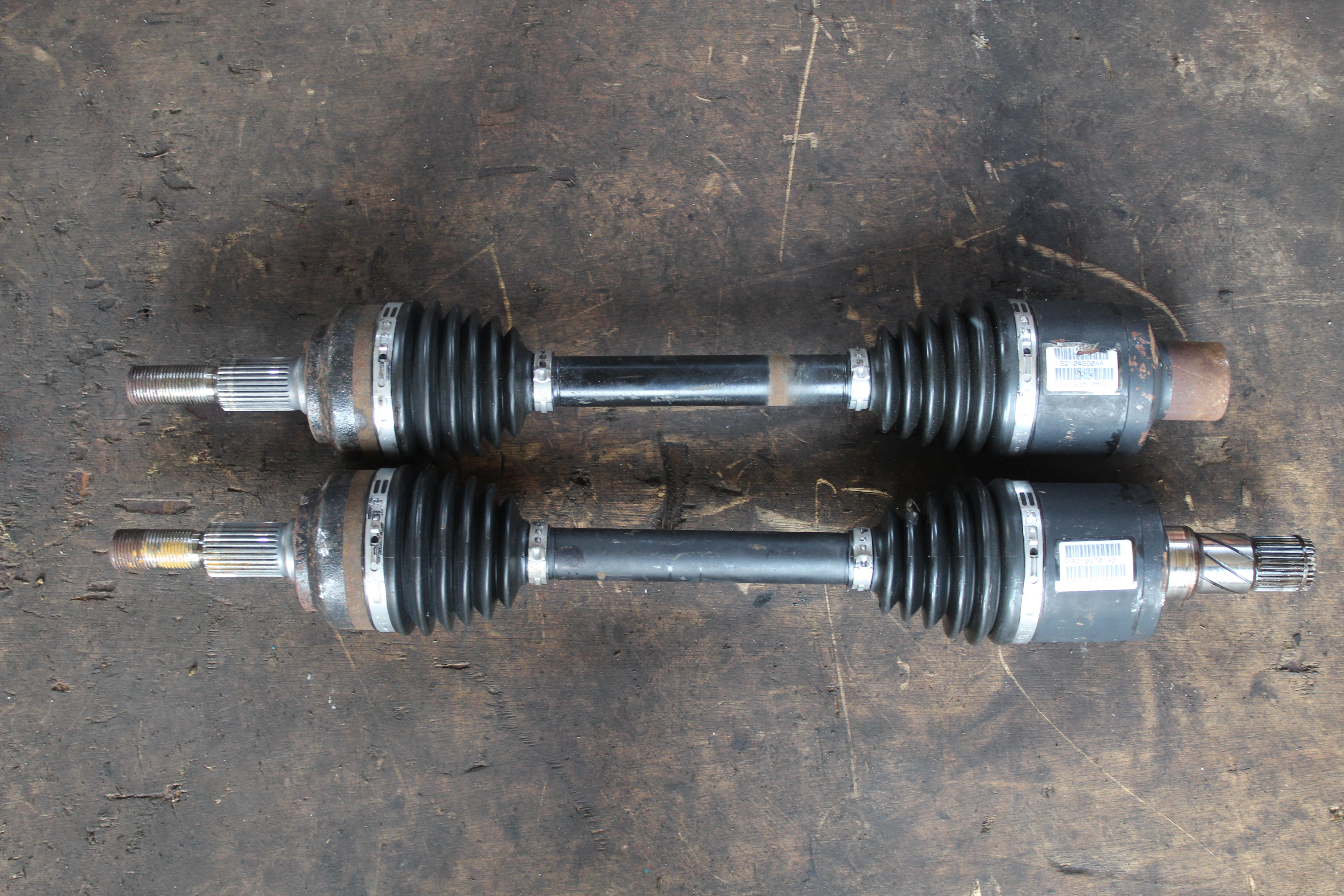 Ημιαξόνιο Δεξί ( P52104590AA ) Jeep Grand Cherokee ’08 Diesel 3.0cc Προσφορά.