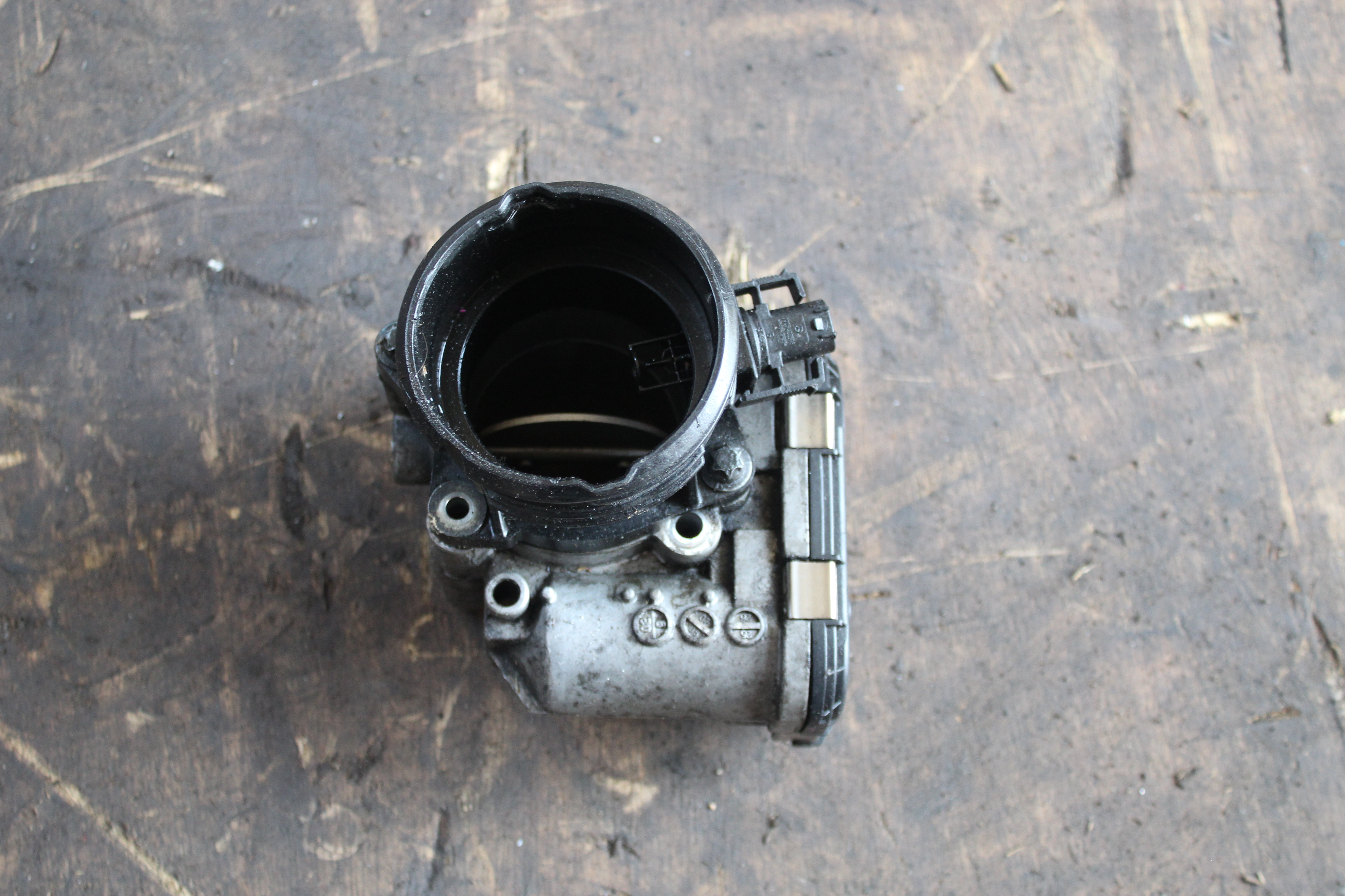 Πεταλούδα Γκαζιού ( 0281002678 , A6420900070 ) Jeep Grand Cherokee ’08 Diesel 3.0cc Προσφορά.