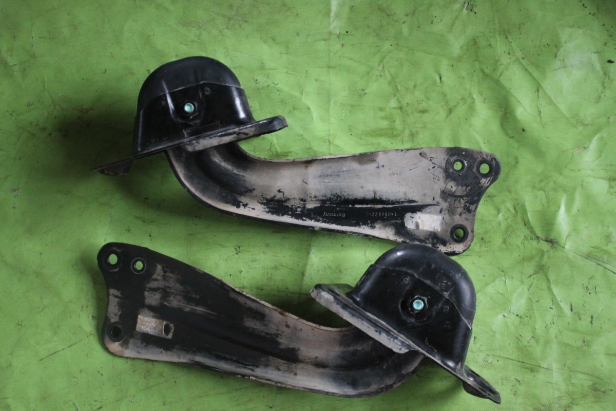Ψαλίδια Πίσω Seat Toledo ’05 Προσφορά.