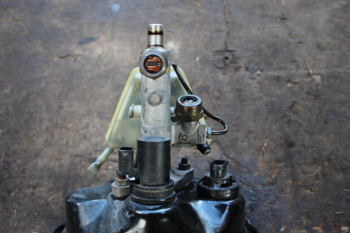 Αντλία Φρένου Mercedes C200 W203 ’06 Προσφορά.