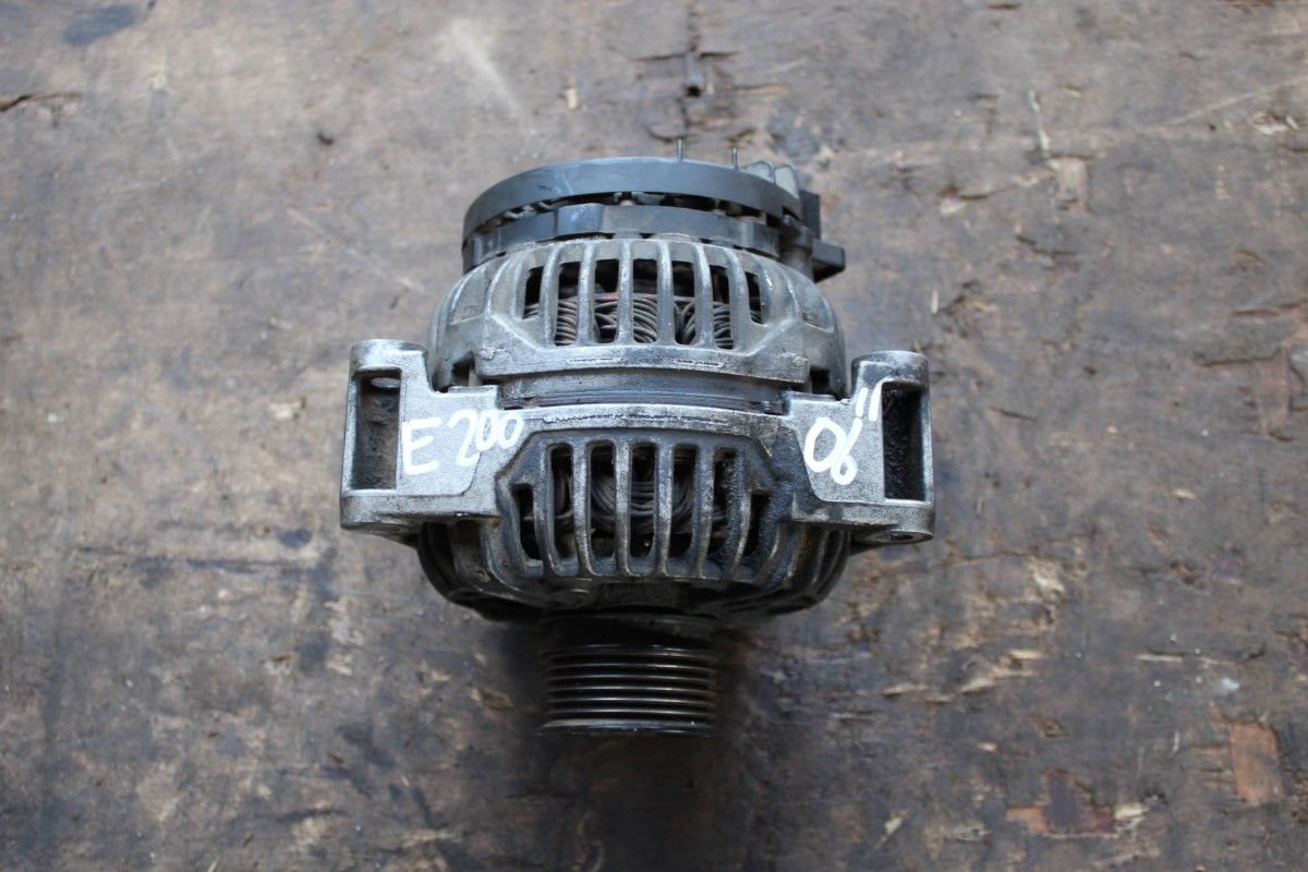 Δυναμό ( A0111547202 , 0124515046 ) Mercedes C200 W203 ’06 Προσφορά.