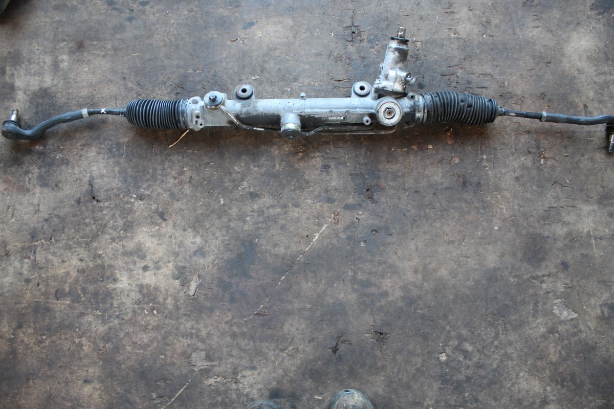 Κρεμαργιέρα ( 2034601100 ) Mercedes C200 W203 ’06 Προσφορά.