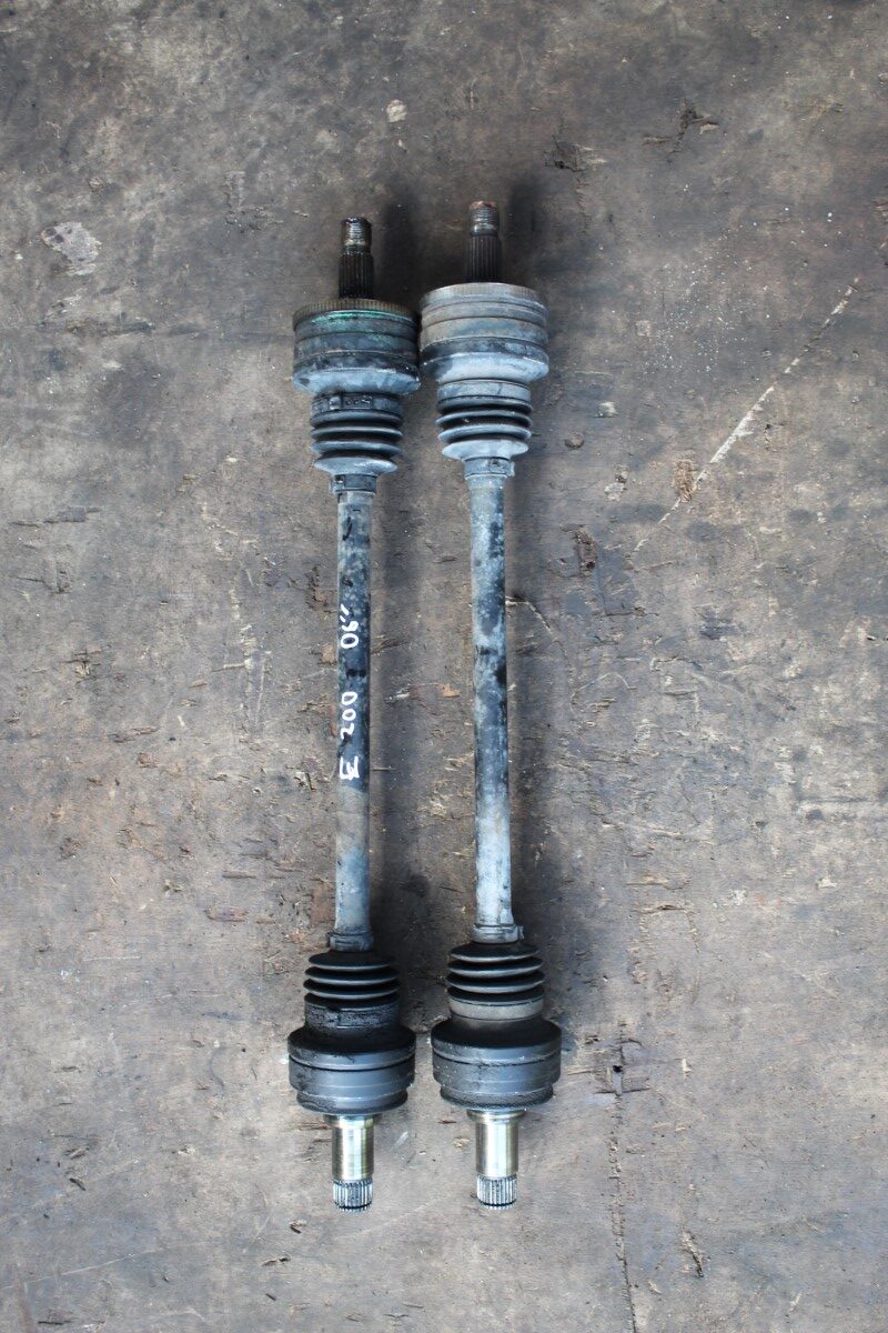 Ημιαξόνιο Αριστερό-Δεξί Mercedes C200 W203 ’06 Προσφορά.