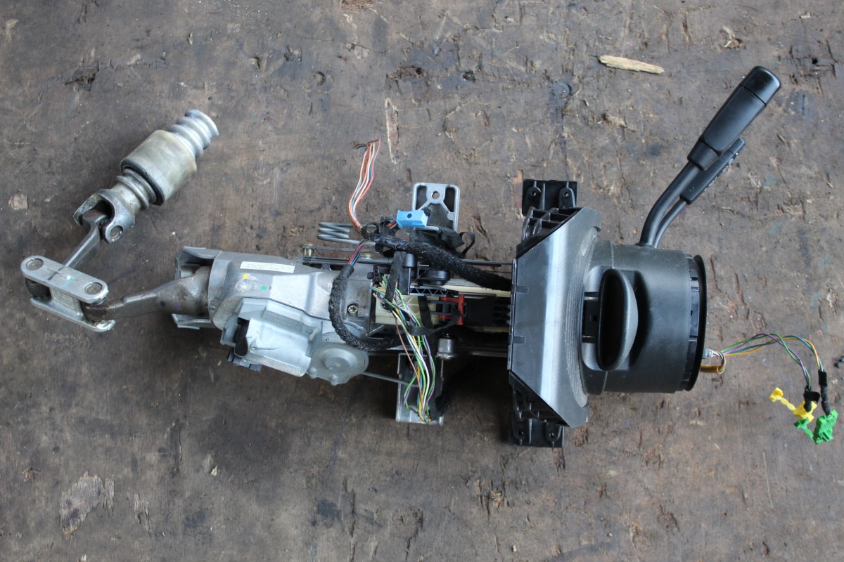 Κολώνα Τιμονιού Mercedes C200 W203 ’06 Προσφορά.