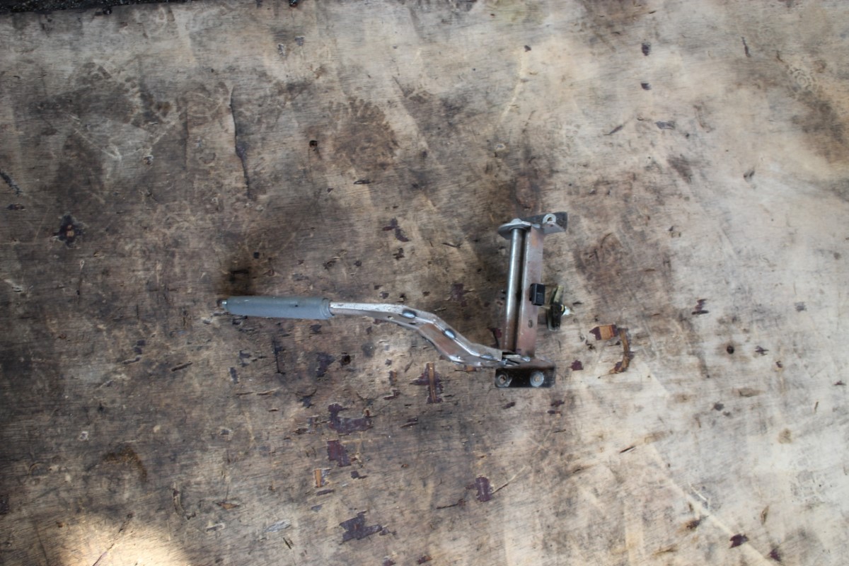 Χειρόφρενο Citroen Xsara Picasso ’04 Προσφορά.