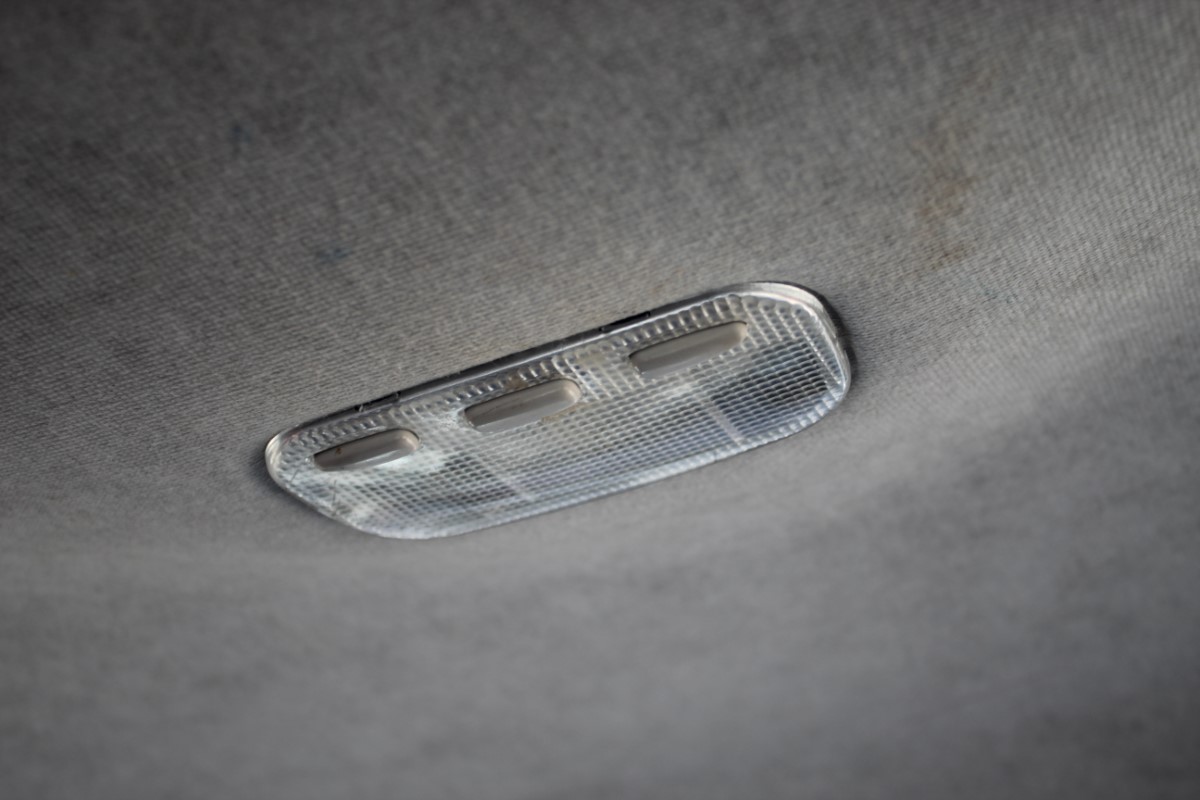 Πλαφονιέρα Εμπρός Citroen C3 ’03 Προσφορά.