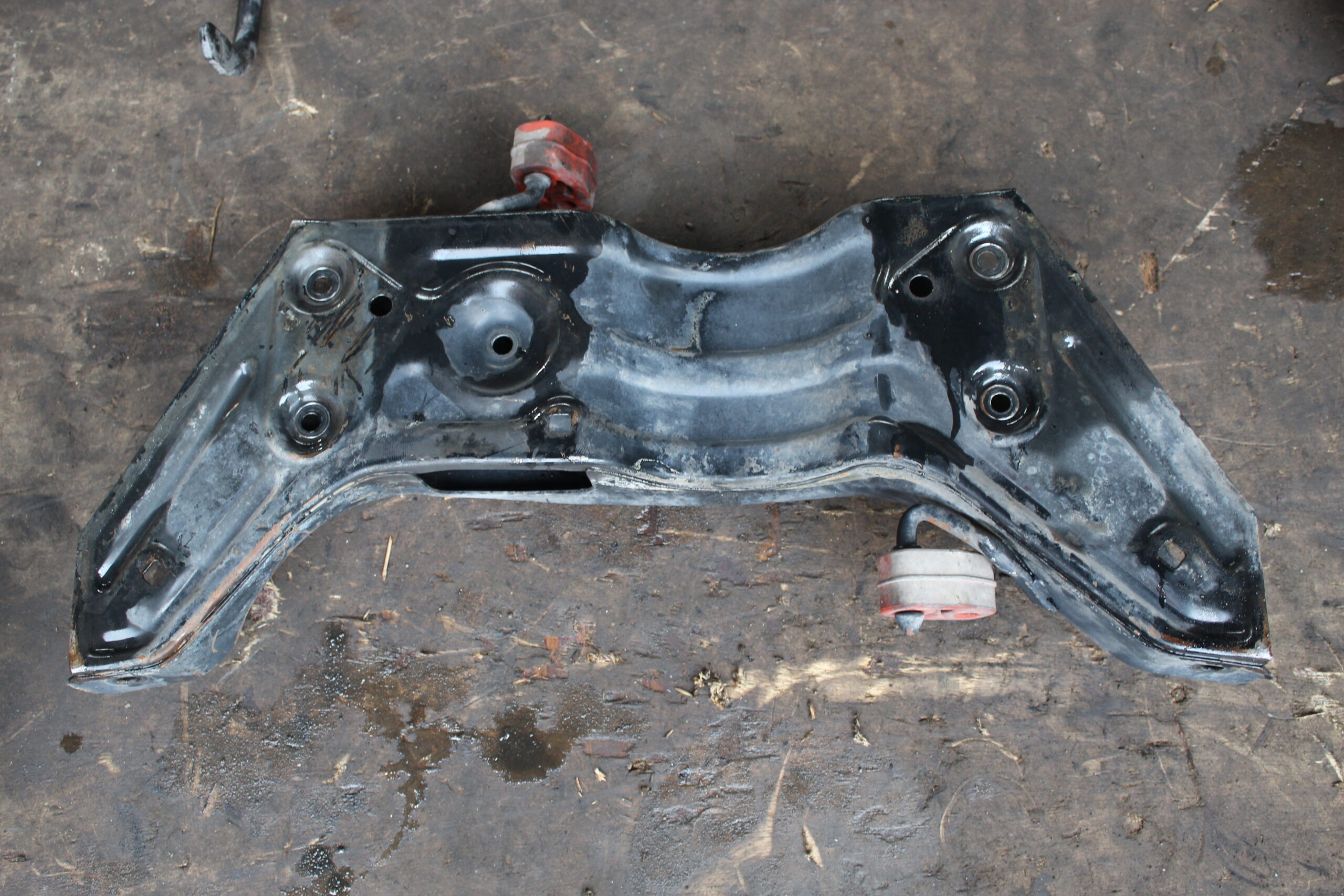 Γέφυρα Εμπρός VW Polo ’03 Προσφορά.