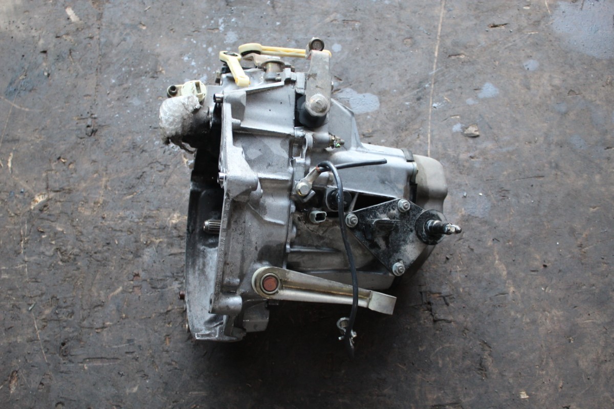 Χειροκίνητο Σασμάν Peugeot 206 ’00 Προσφορά.