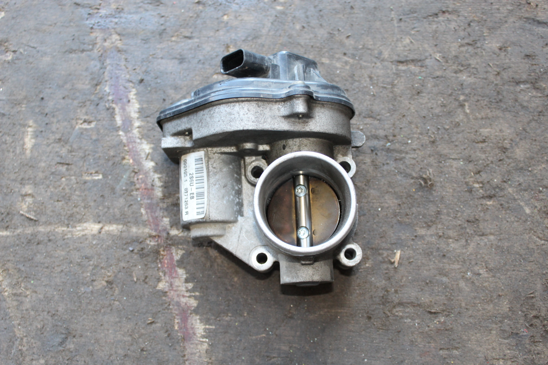 Πεταλούδα Γκαζιού ( 2S6U-EB ) Ford Focus ’05 Προσφορά.