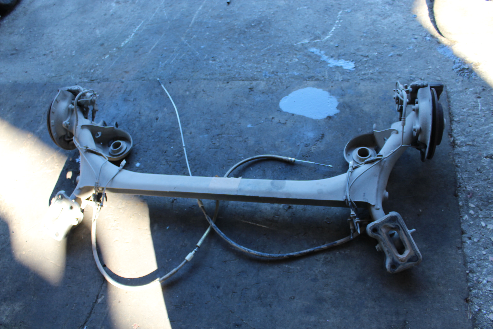 Άξονας Πίσω Peugeot 307 ’04 Προσφορά.