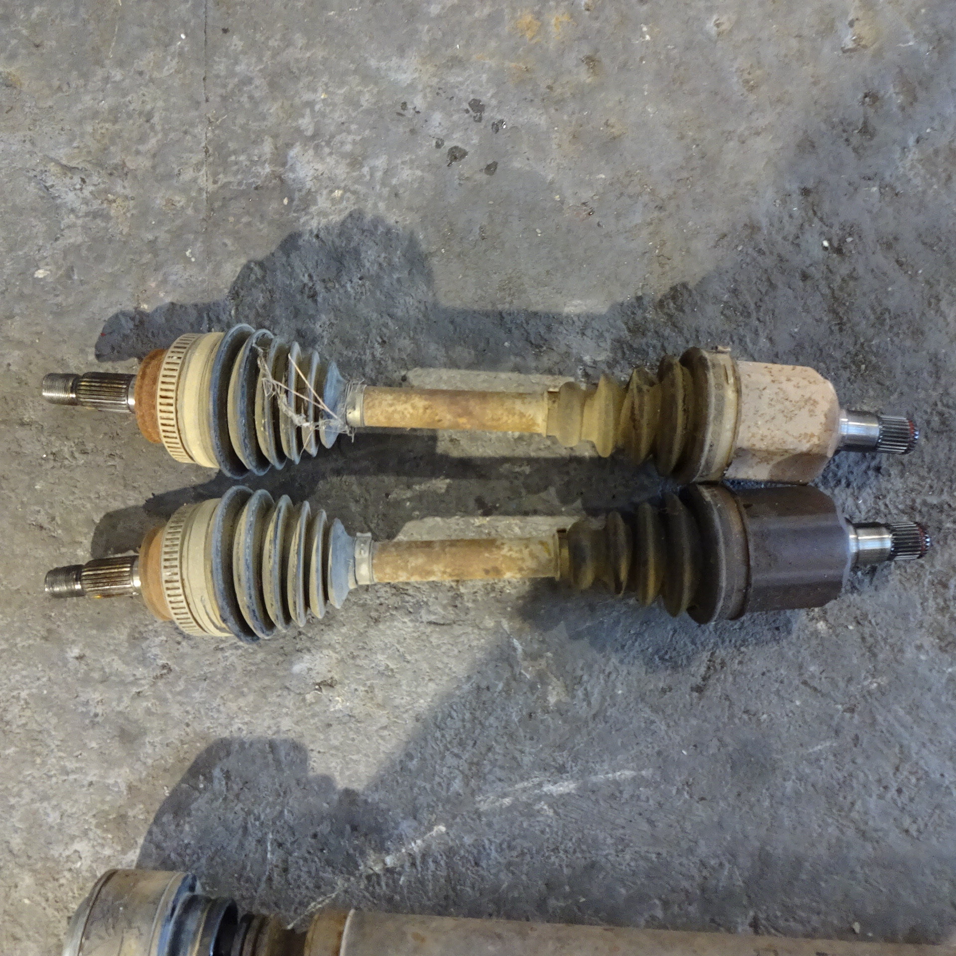 Ημιαξόνια Εμπρός-Πίσω Land Rover Freelander ’01 Προσφορά.