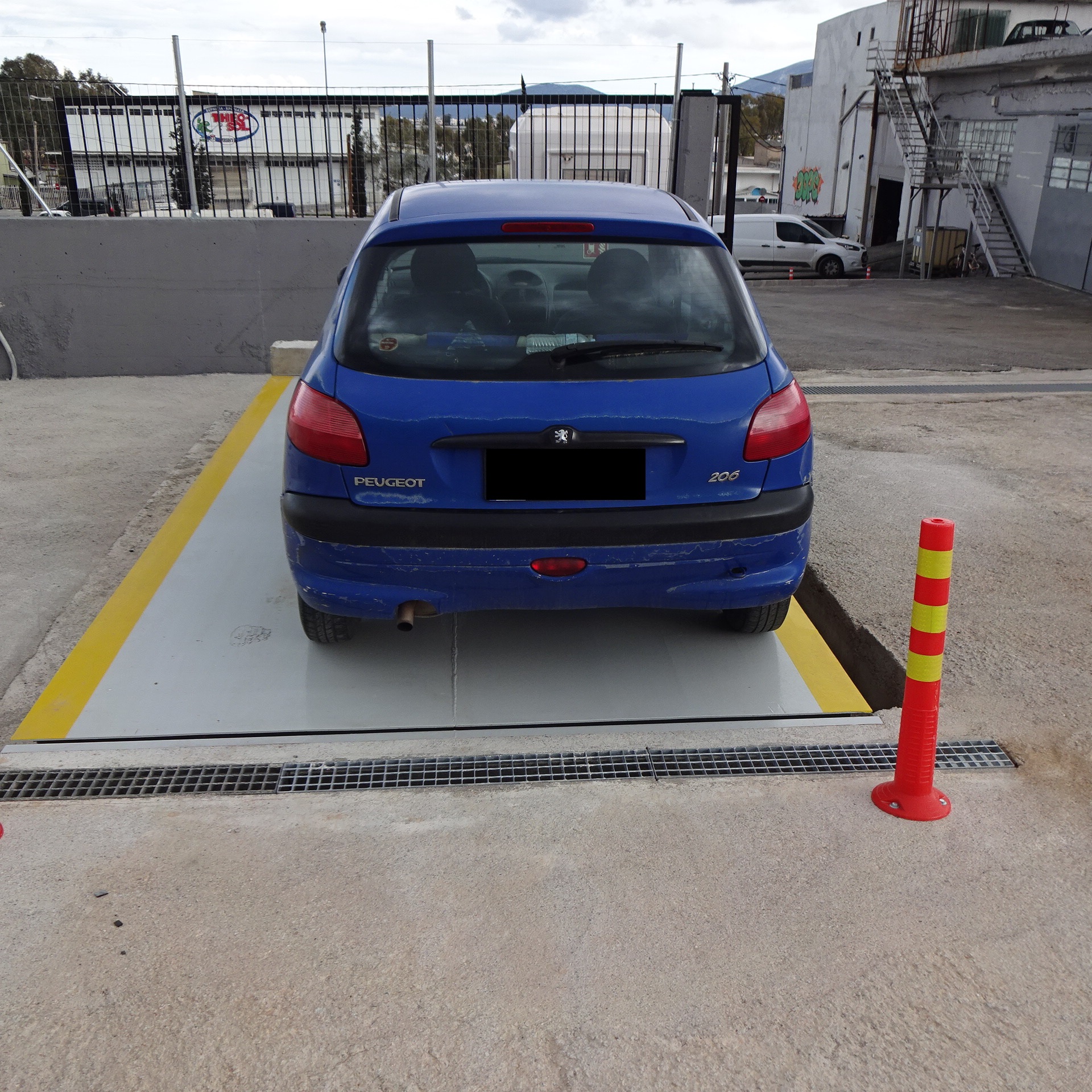 Τζαμόπορτα Peugeot 206 ’02 Προσφορά.