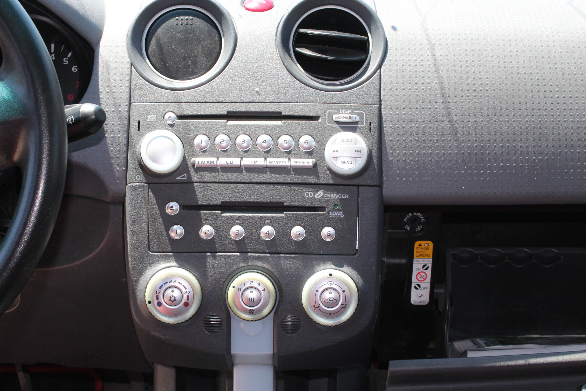 Χειριστήρια Κλιματισμού-Καλοριφέρ Mitsubishi Colt Z30 ’06 Προσφορά.