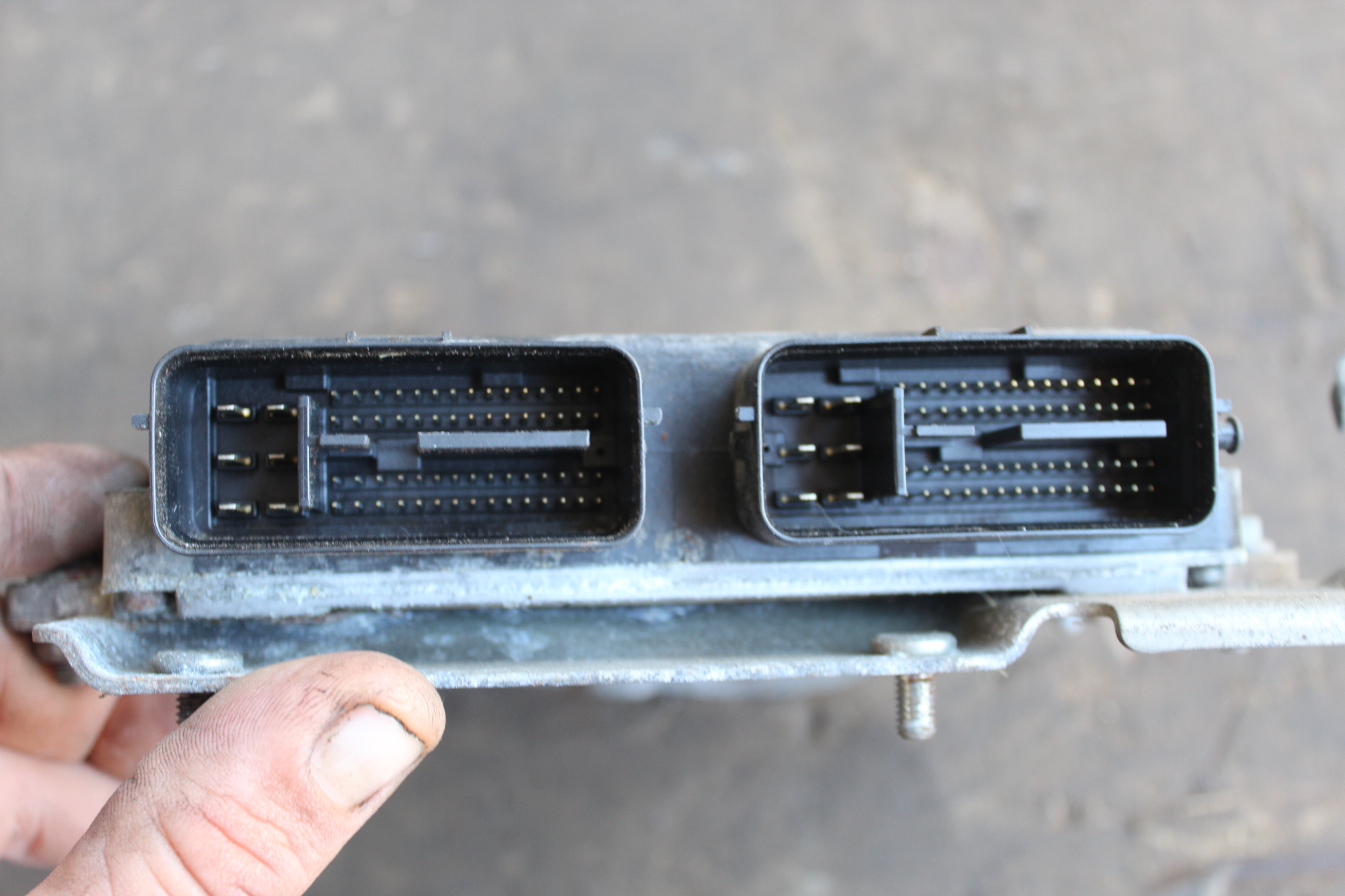 Εγκέφαλος Κινητήρα Σετ ( A1351503279 , 1860A442 , E6T42484 ) Mitsubishi Colt Z30 ’06 Προσφορά.