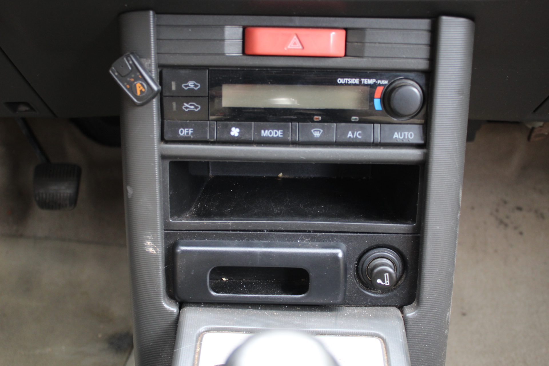 Χειριστήρια Κλιματισμού-Καλοριφέρ Nissan X-Trail ’02 Προσφορά.