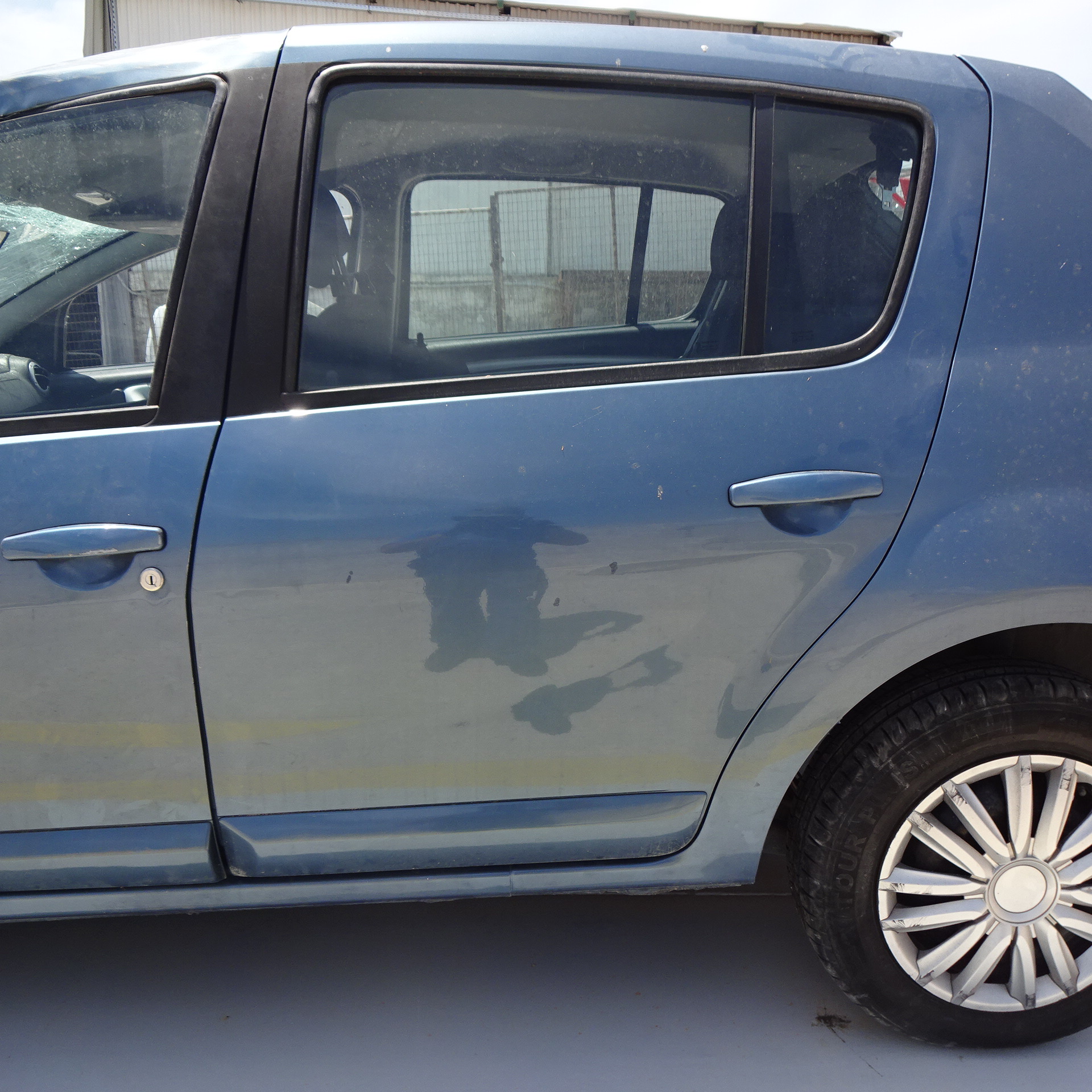 Φινιστρίνια Dacia Sandero ’08 Προσφορά.