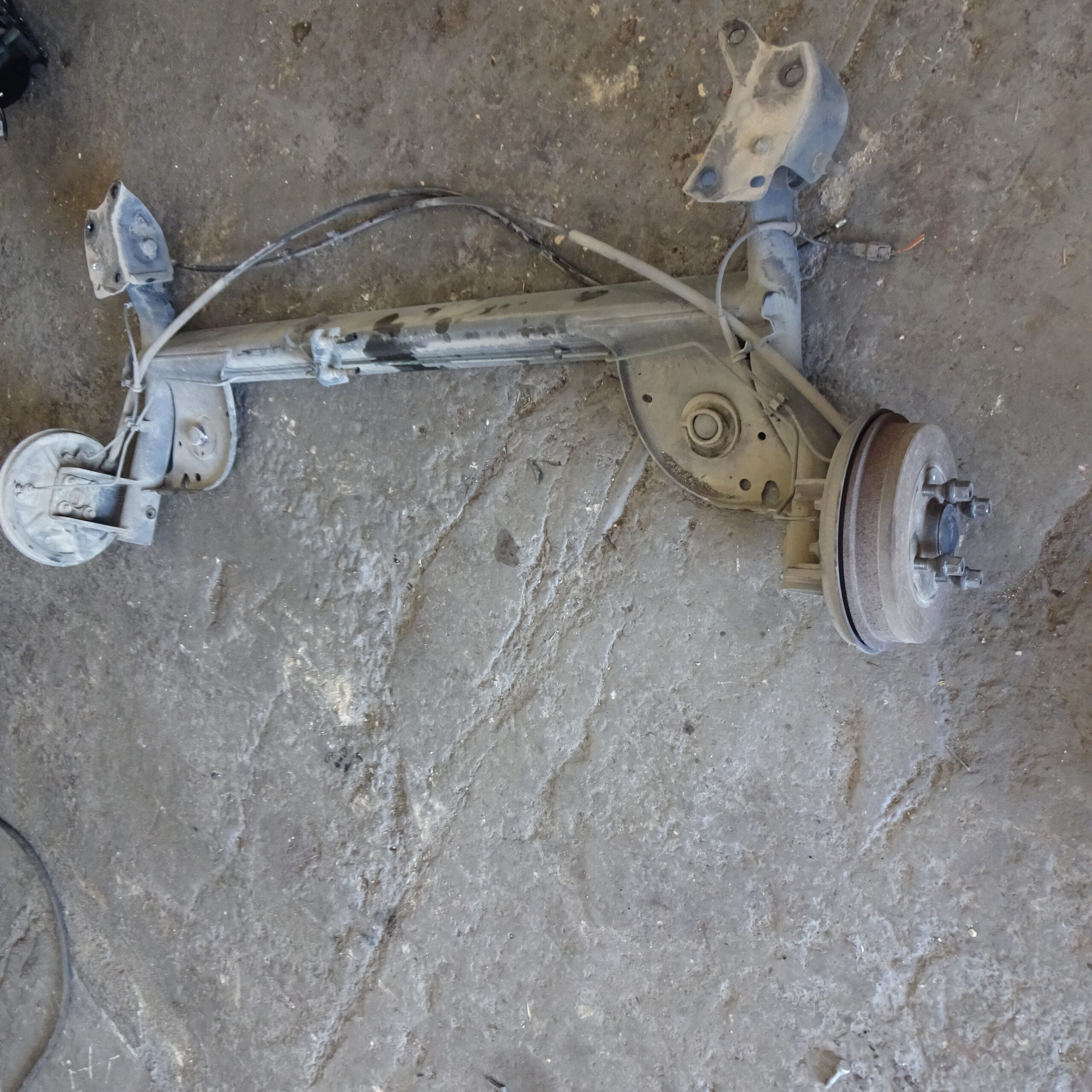 Άξονας Πίσω Dacia Sandero ’08 Προσφορά.