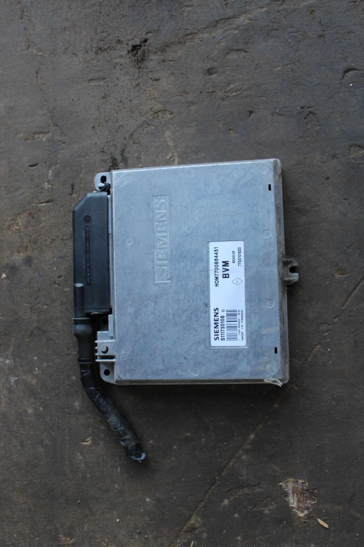 Εγκέφαλος Κινητήρα Σέτ ( 7700101920 , S111730108 ) Renault Megane ’98 Προσφορά.