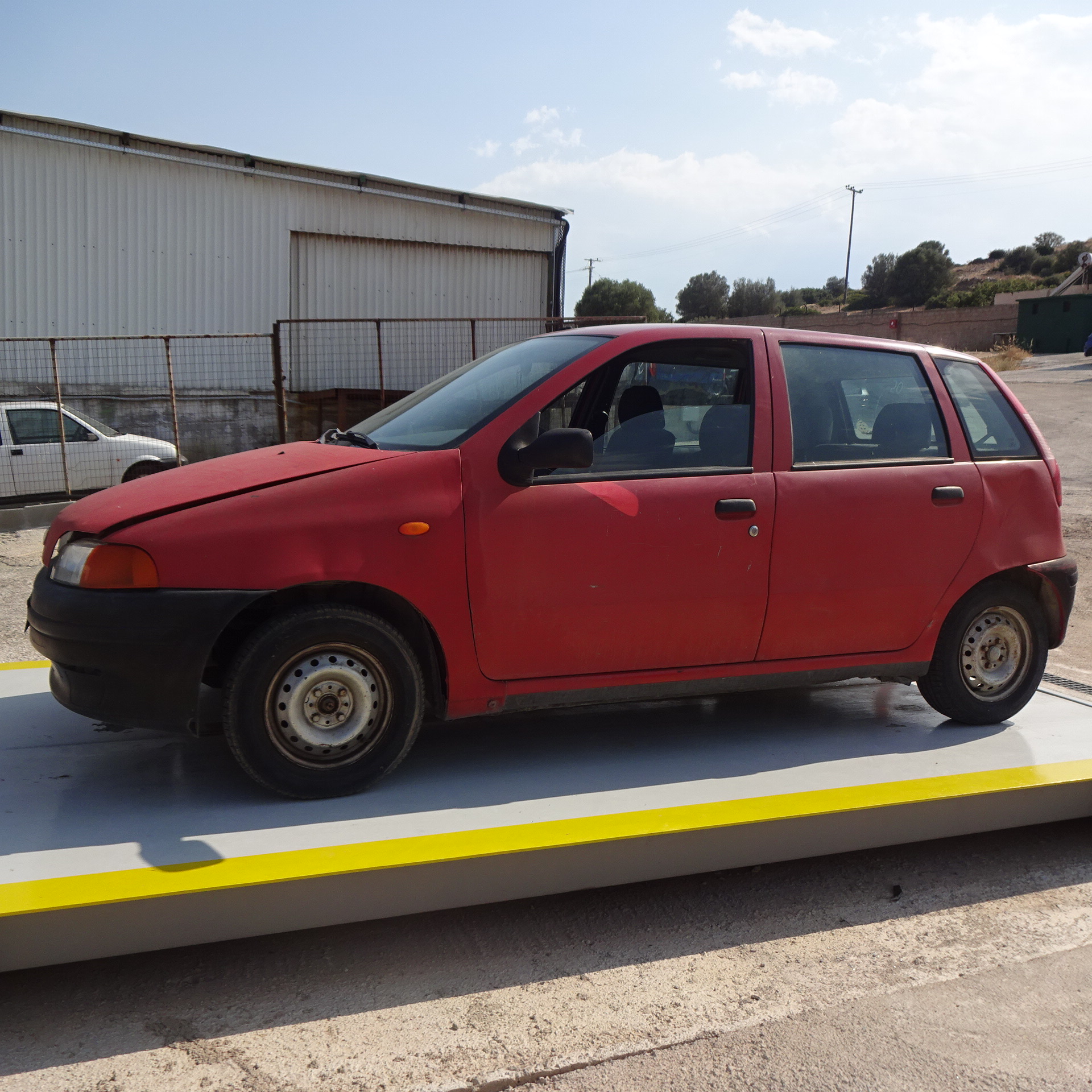 Fiat Punto ’98 Ολόκληρο Αυτοκίνητο.