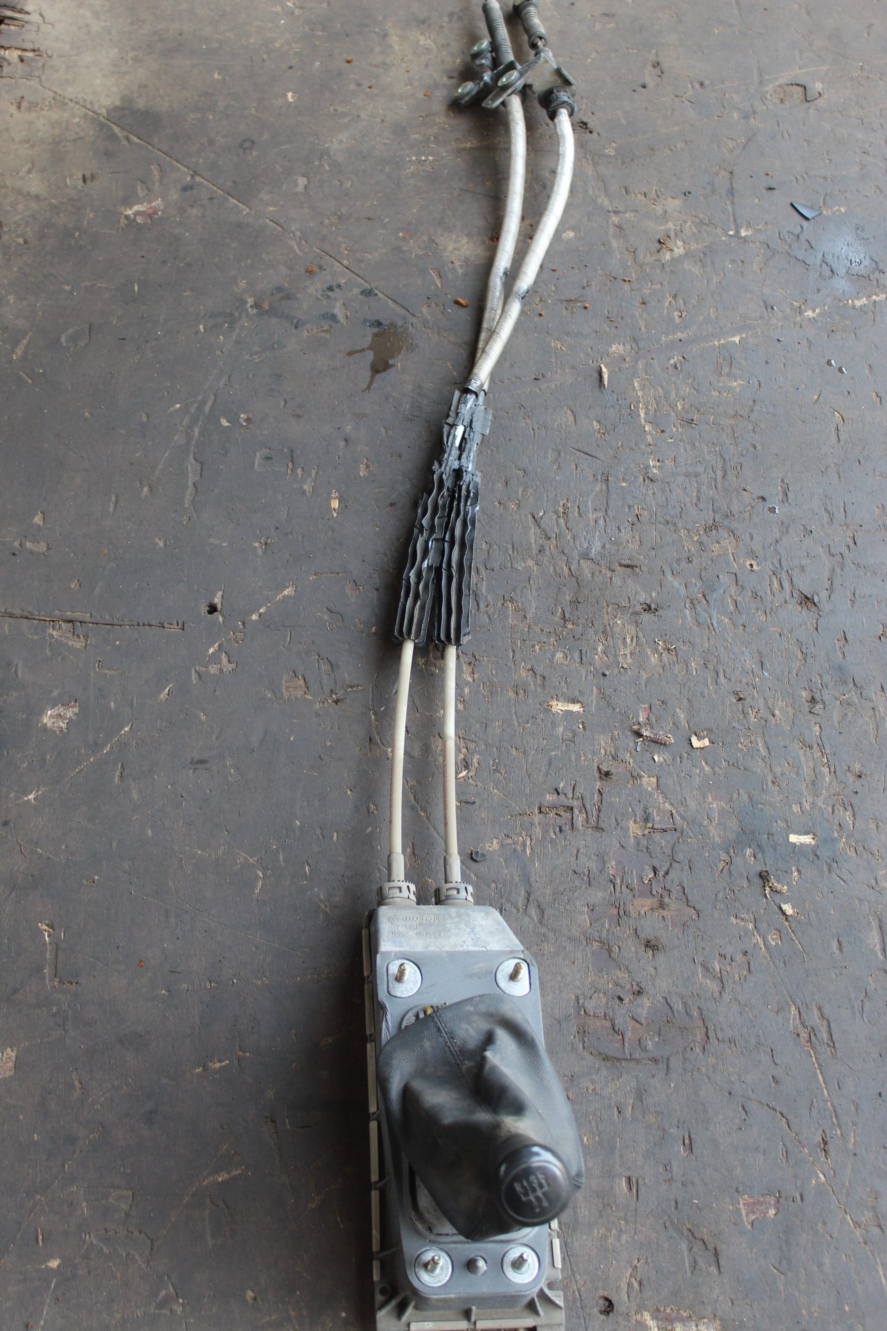 Λεβιές Ταχυτήτων Skoda Fabia ’02 Προσφορά.