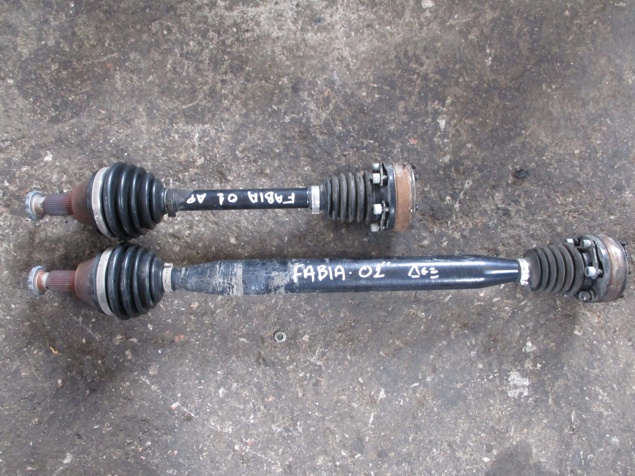 Ημιαξόνιο Αριστερό-Δεξί Skoda Fabia ’02 Προσφορά.