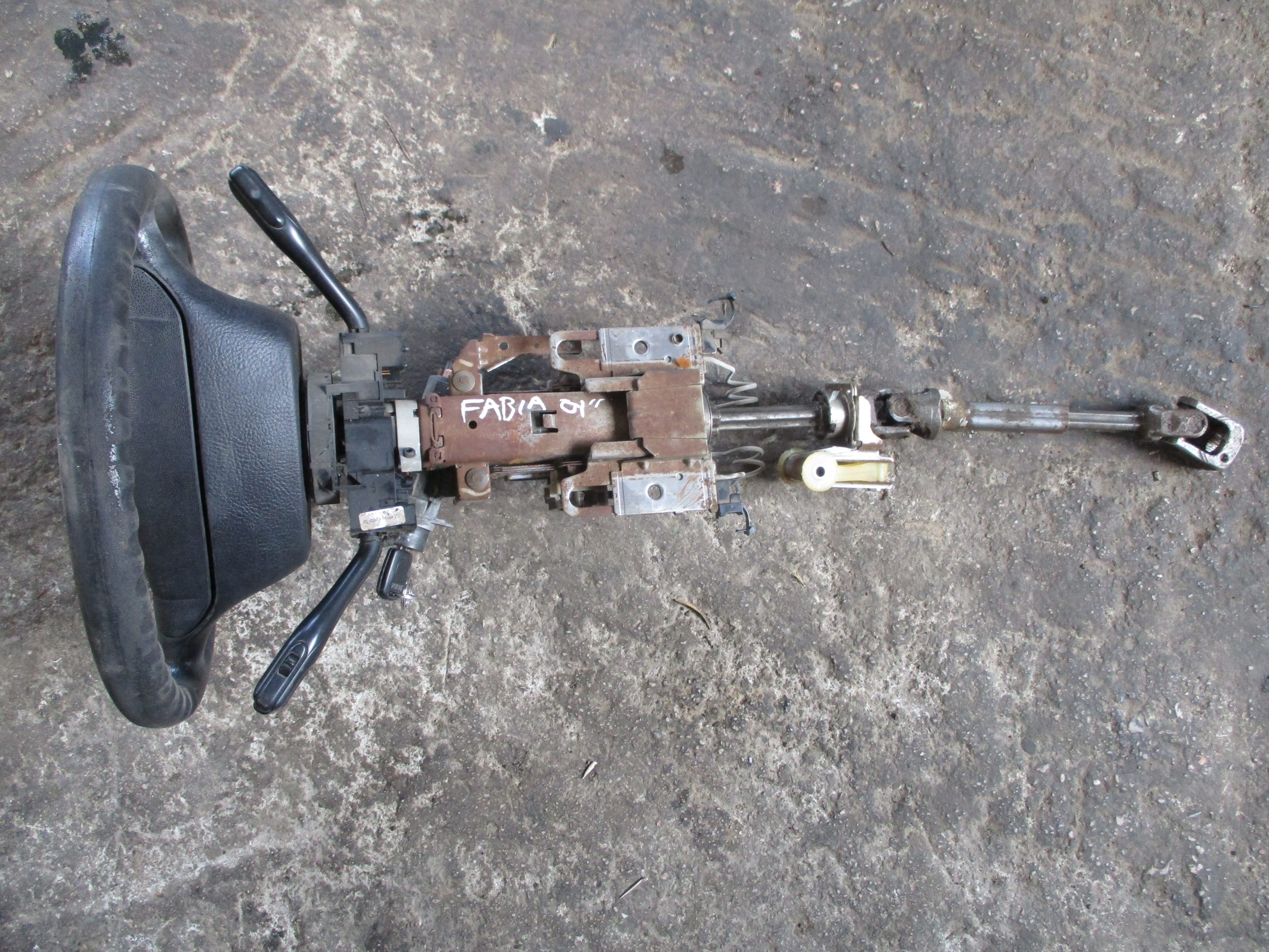 Κολώνα Τιμονιού Skoda Fabia ’02 Προσφορά.