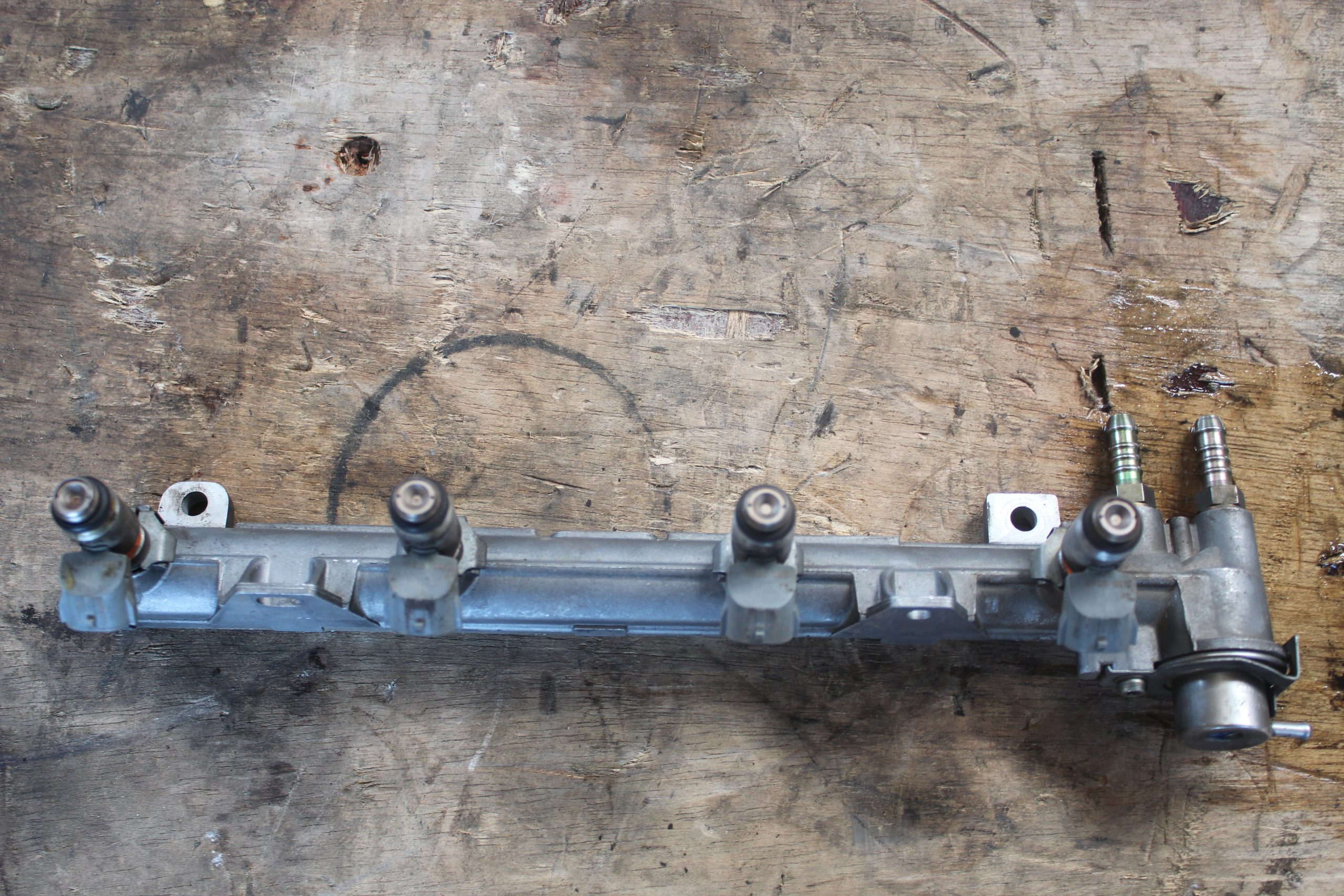 Μπεκιέρα Με Μπέκ VW Golf 4 ’02 Σούπερ Προσφορά Μήνα