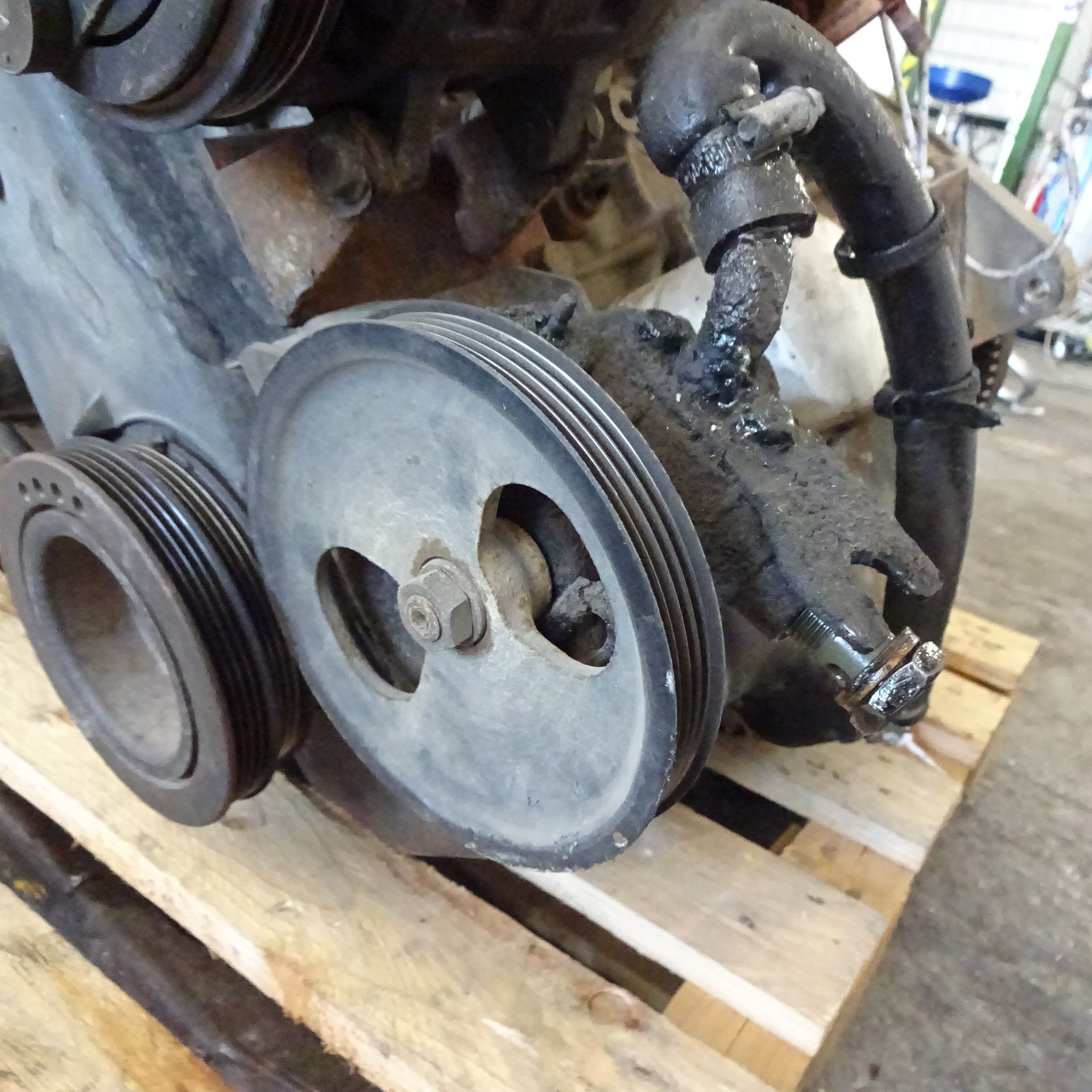 Αντλία Υδραυλικού Τιμονιού Suzuki Vitara ’93 Σούπερ Προσφορά Μήνα