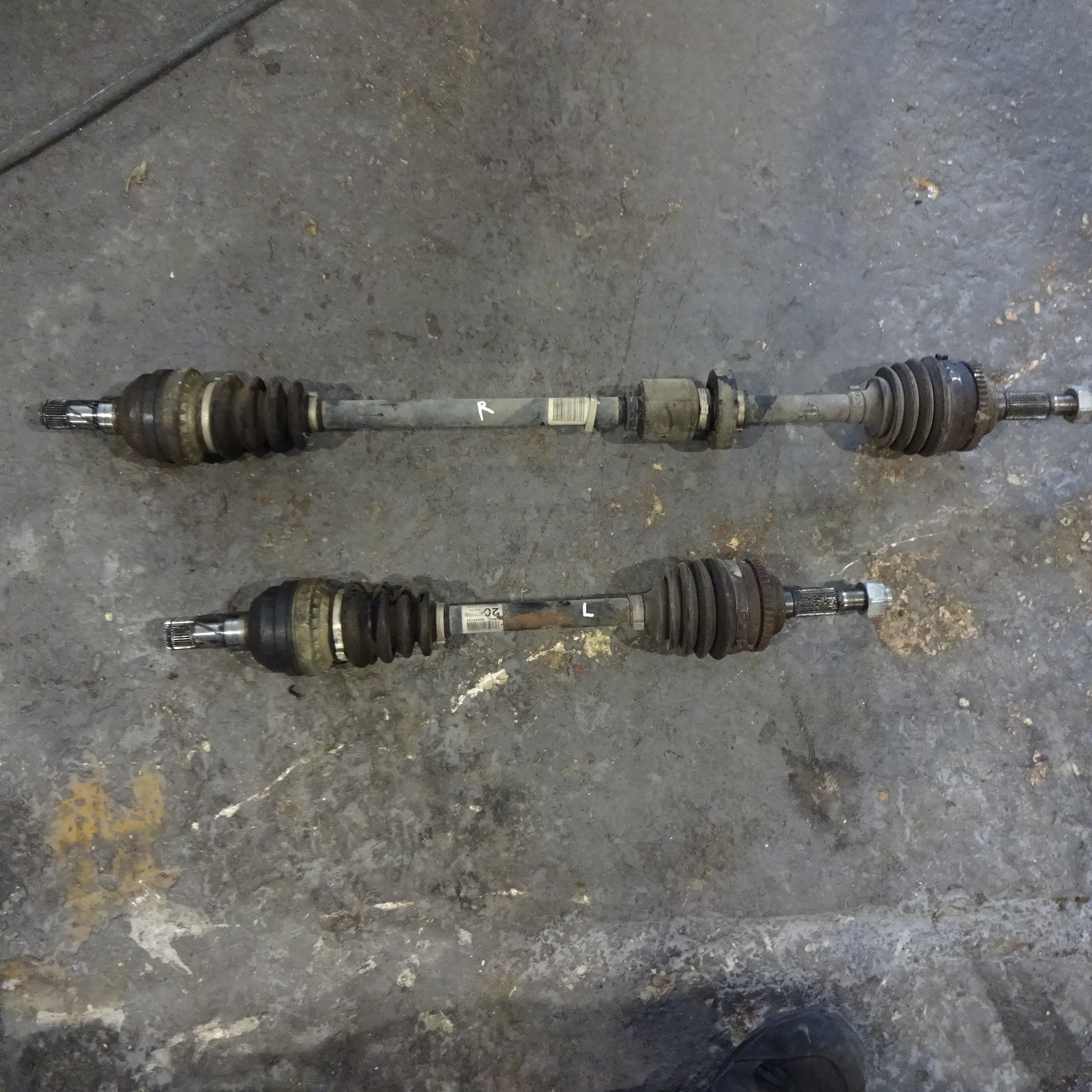 Ημιαξόνιο Αριστερό-Δεξί Chevrolet Lacetti ’06 Προσφορά.