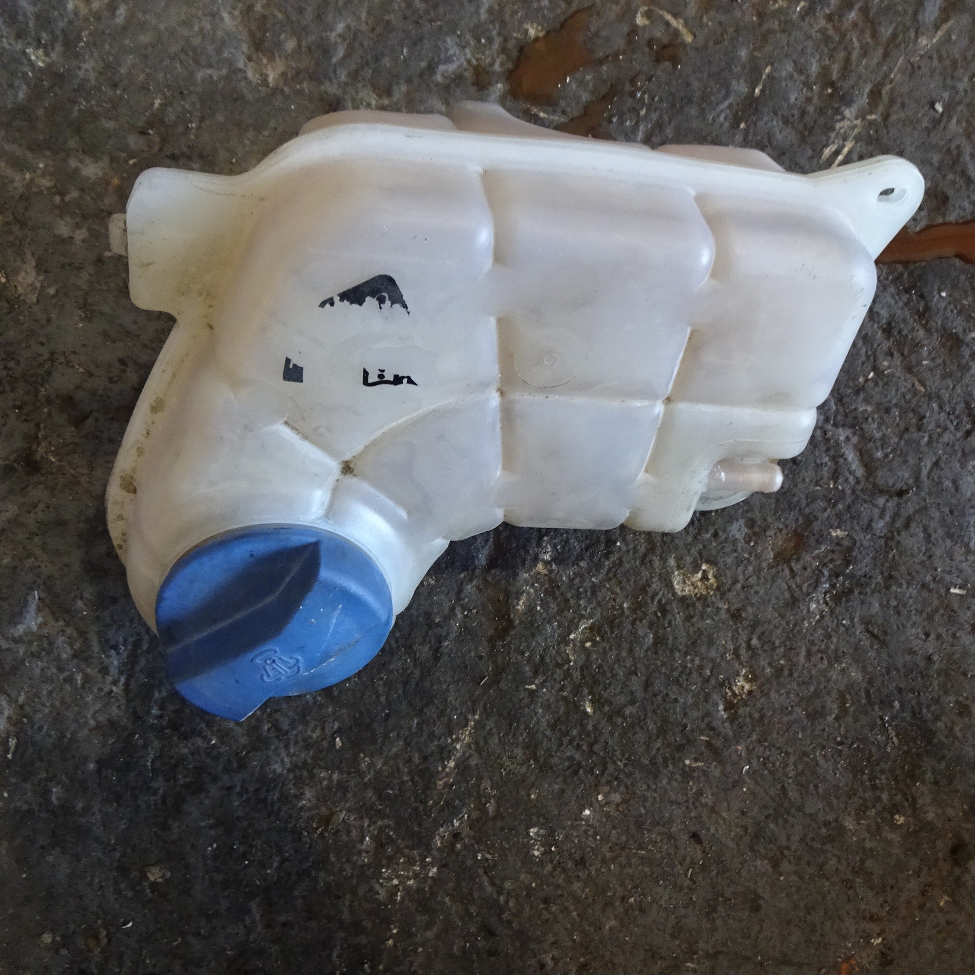 Δοχείο Διαστολής Audi A4 ’01 Προσφορά.