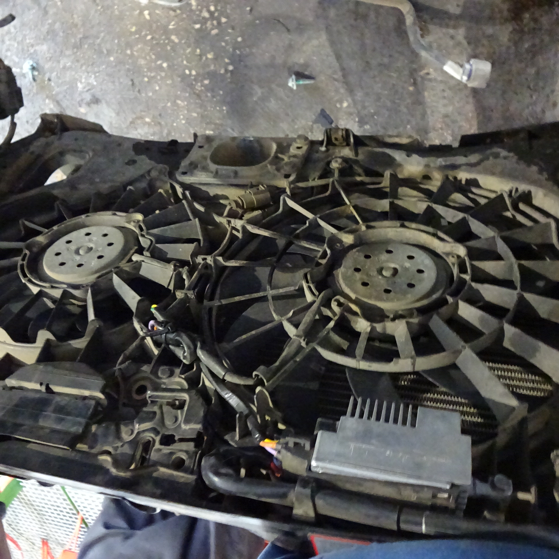 Βεντιλατέρ Ψυγείων Audi A4 ’01 Προσφορά.