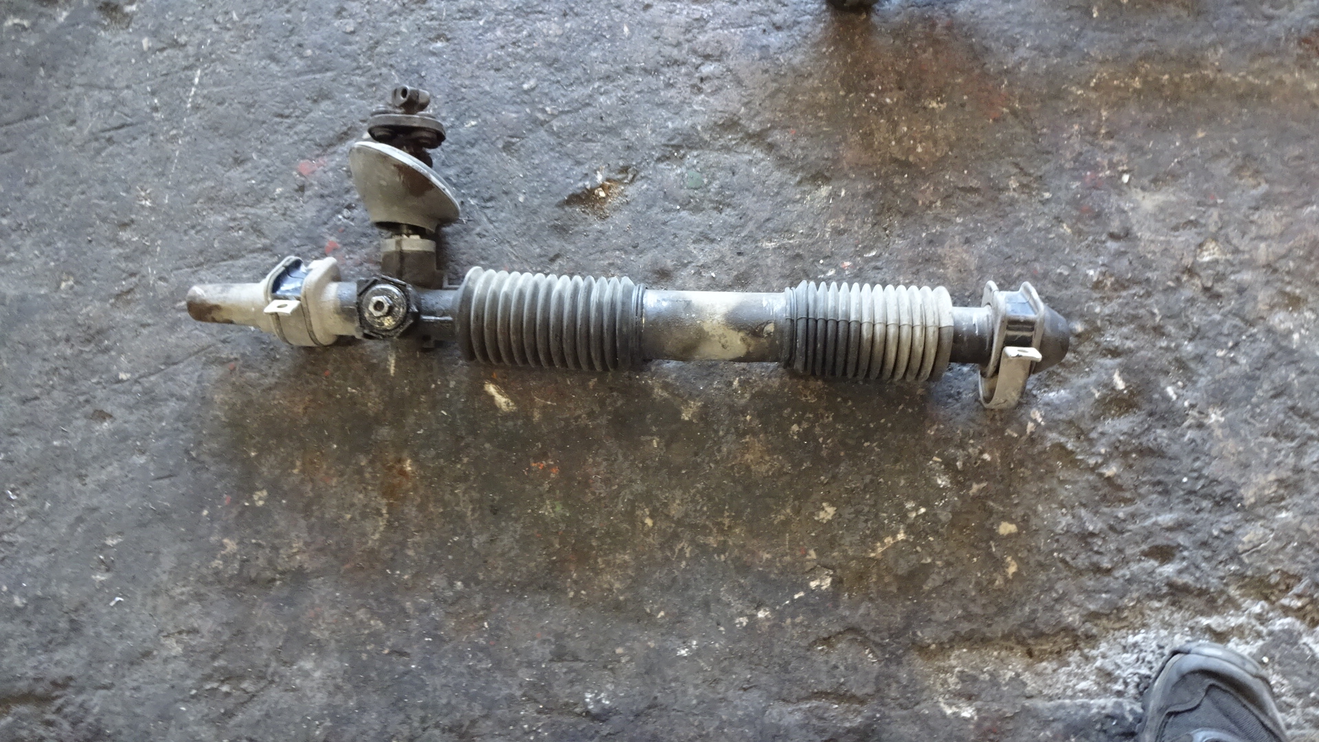 Κρεμαργιέρα Opel Κadett ’90 Σούπερ Προσφορά Μήνα