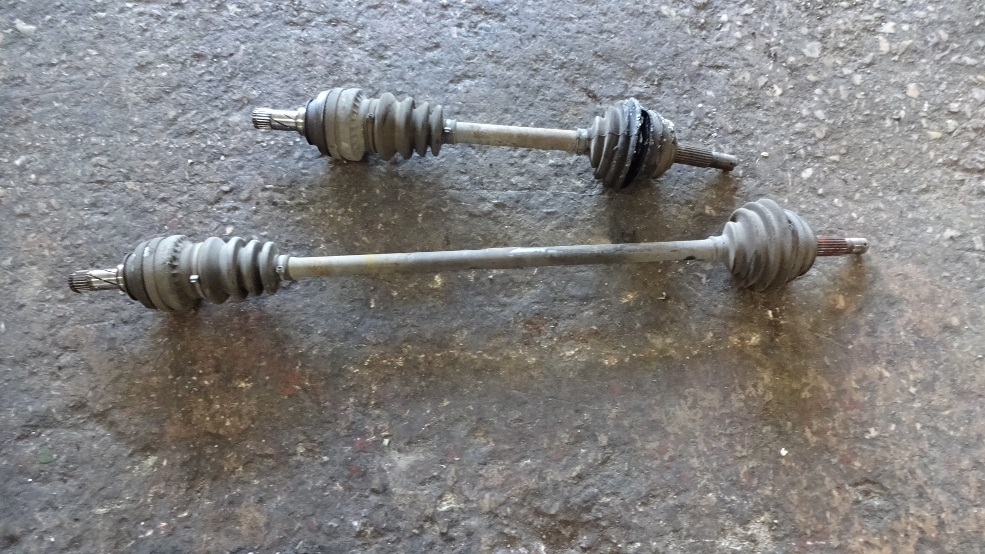 Ημιαξόνιο Αριστερό-Δεξί Opel Κadett ’90 Σούπερ Προσφορά Μήνα