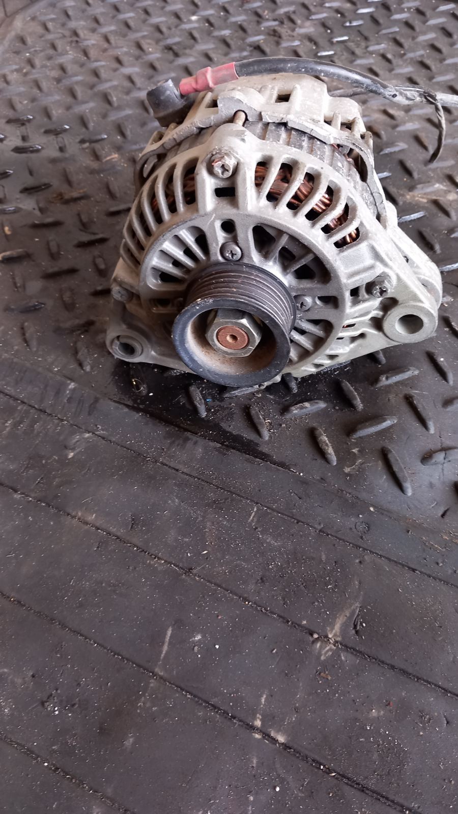 Δυναμό Ford Fiesta ’98 Προσφορά