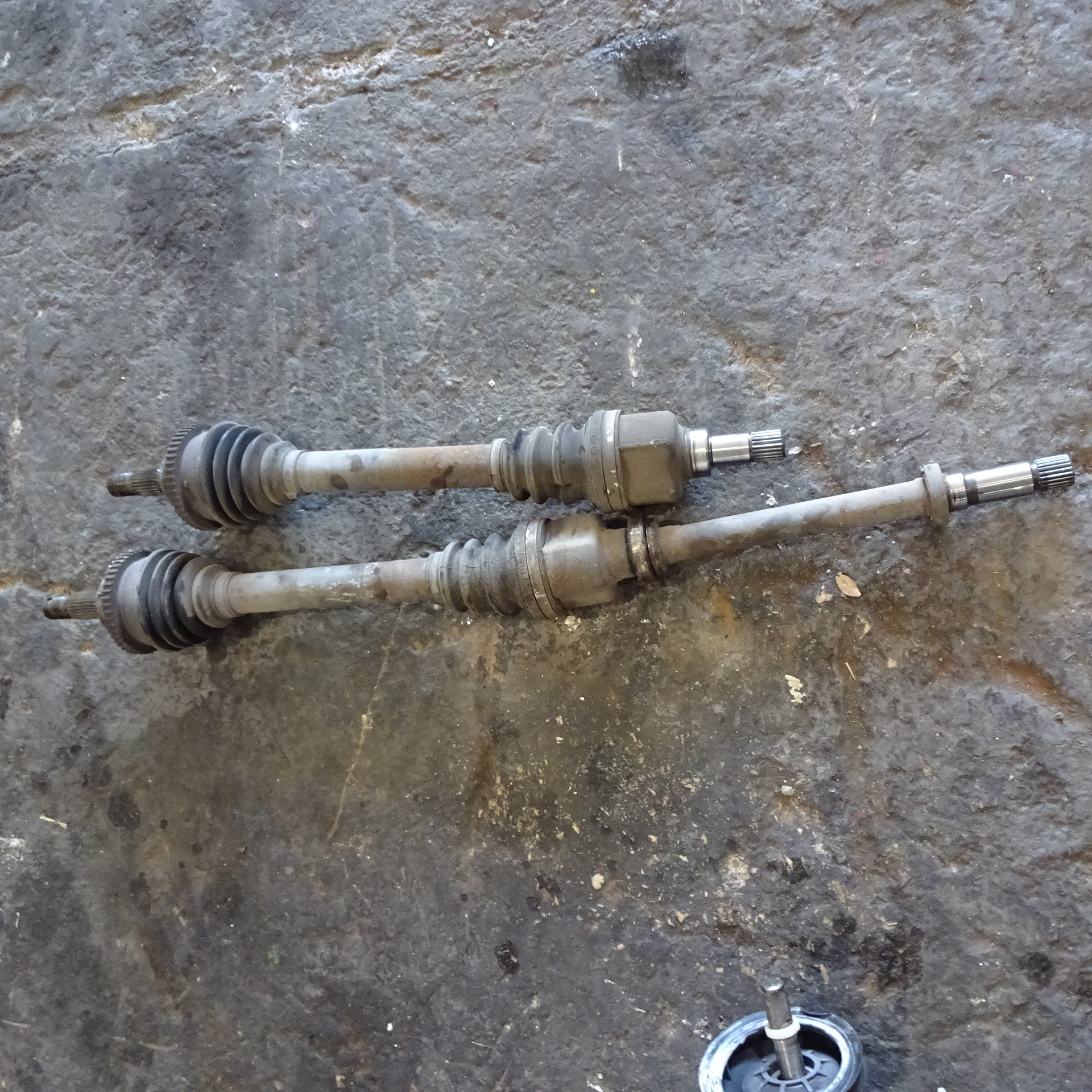 Ημιαξόνιο Αριστερό-Δεξί Peugeot 206cc ’03 Σούπερ Προσφορά Μήνα