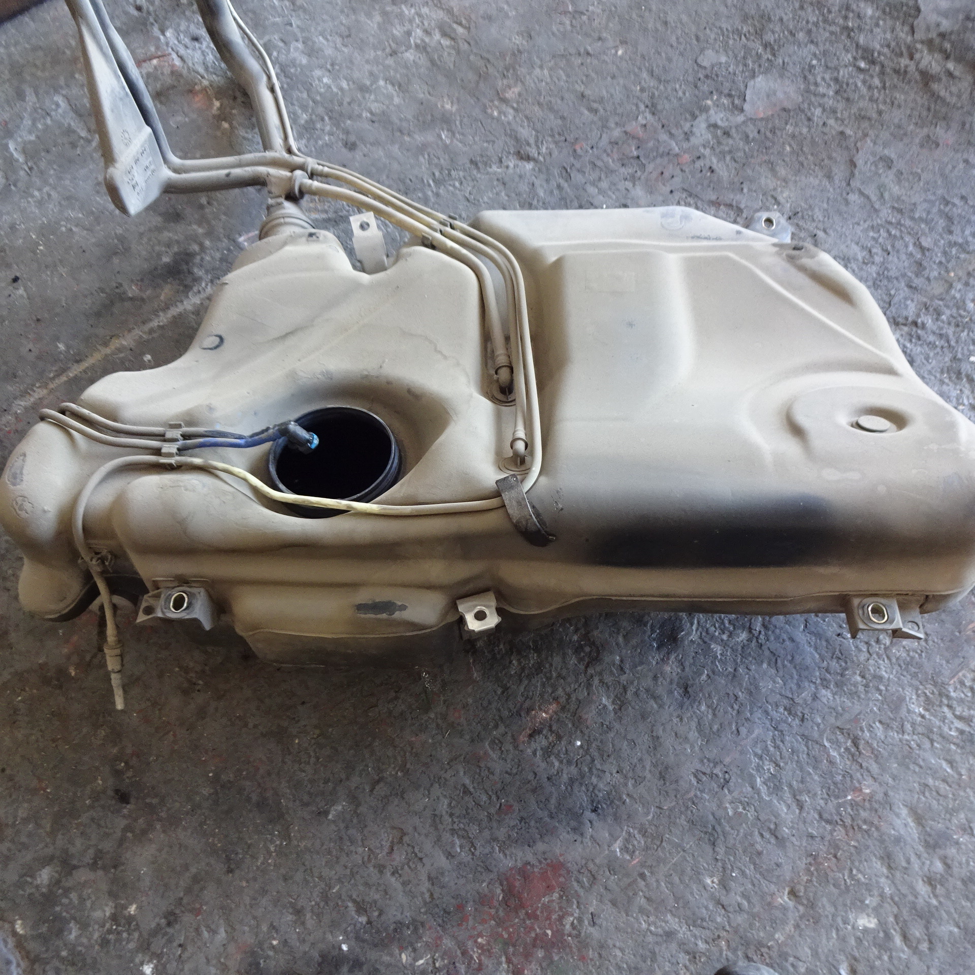 Ρεζερβουάρ Βενζίνης Skoda Fabia ’00 Σούπερ Προσφορά Μήνα