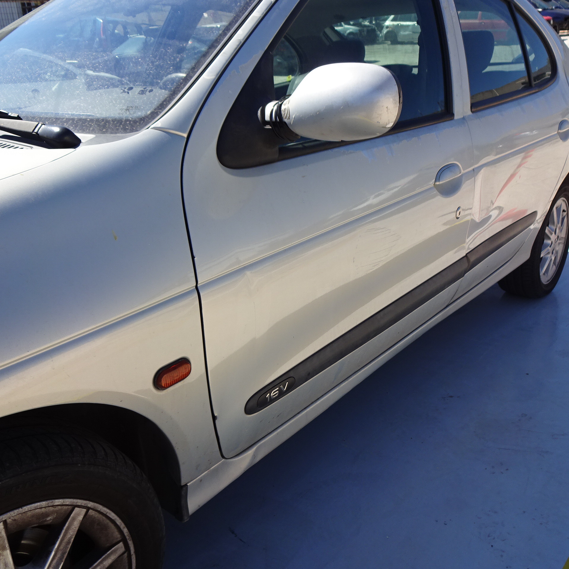 Καθρέπτες Ηλεκτρικοί Renault Megane ’99 Προσφορά. 