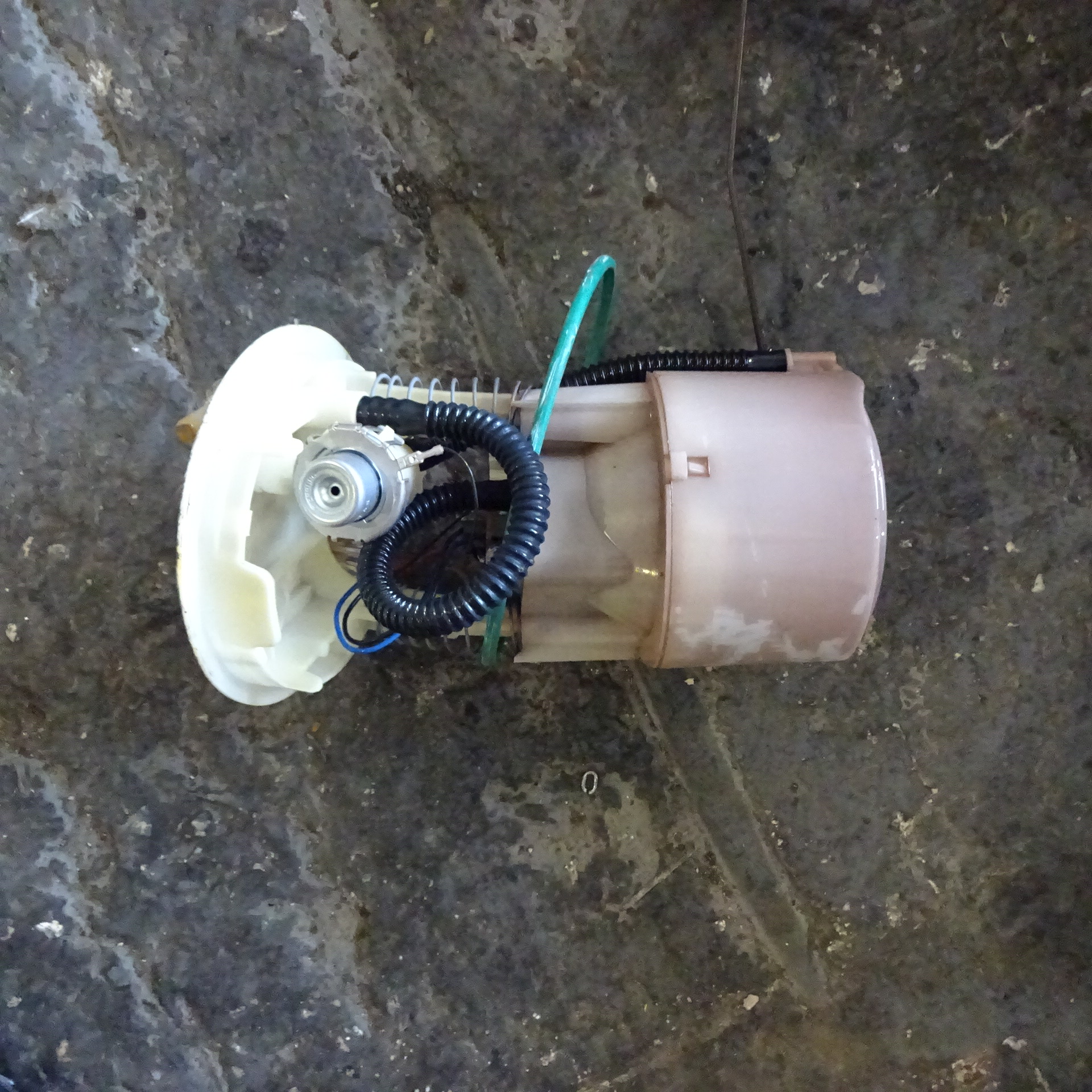 Αντλία Βενζίνης Renault Megane ’99 Προσφορά.