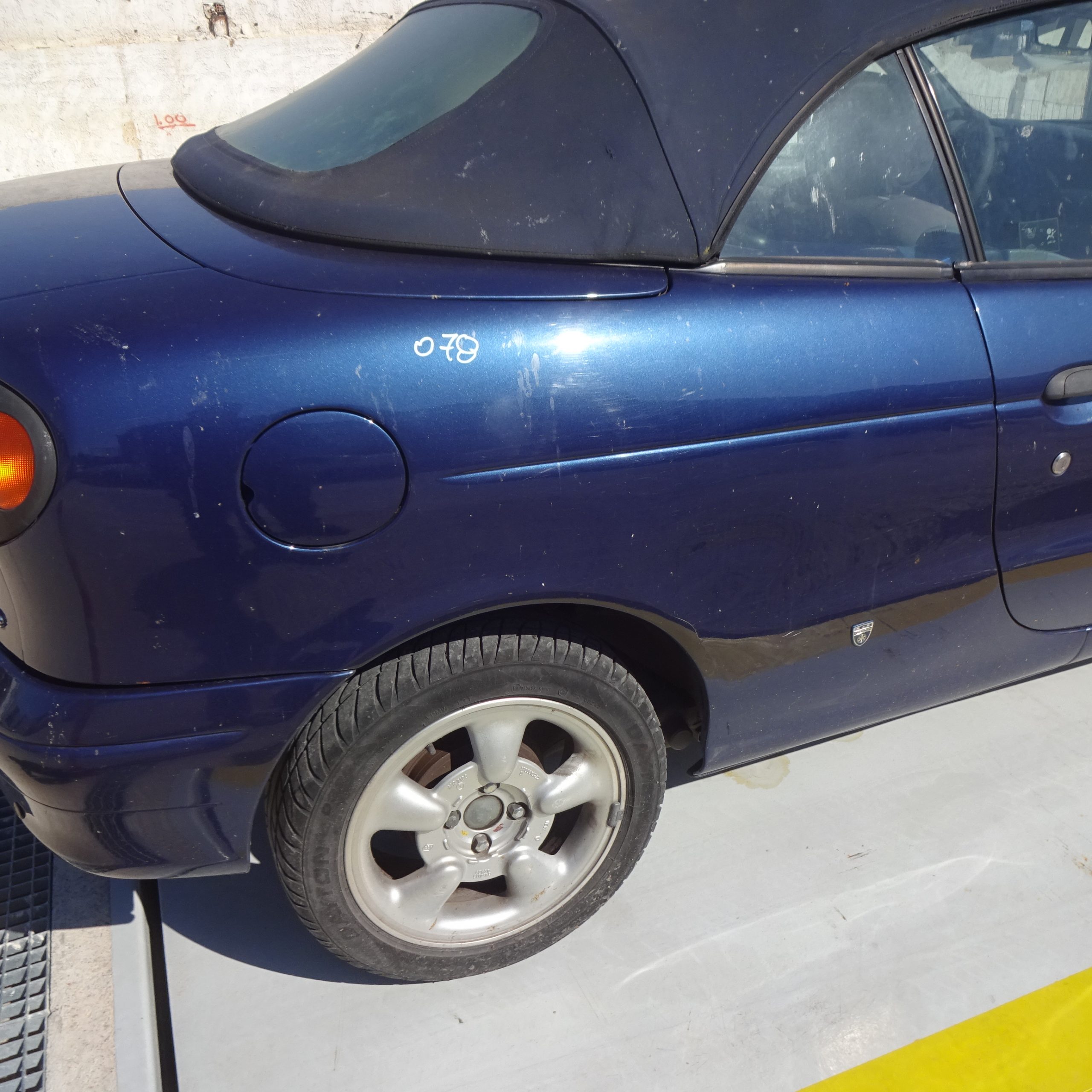 Φτερά Πίσω Renault Megane ’98 Cabrio Σούπερ Προσφορά Μήνα