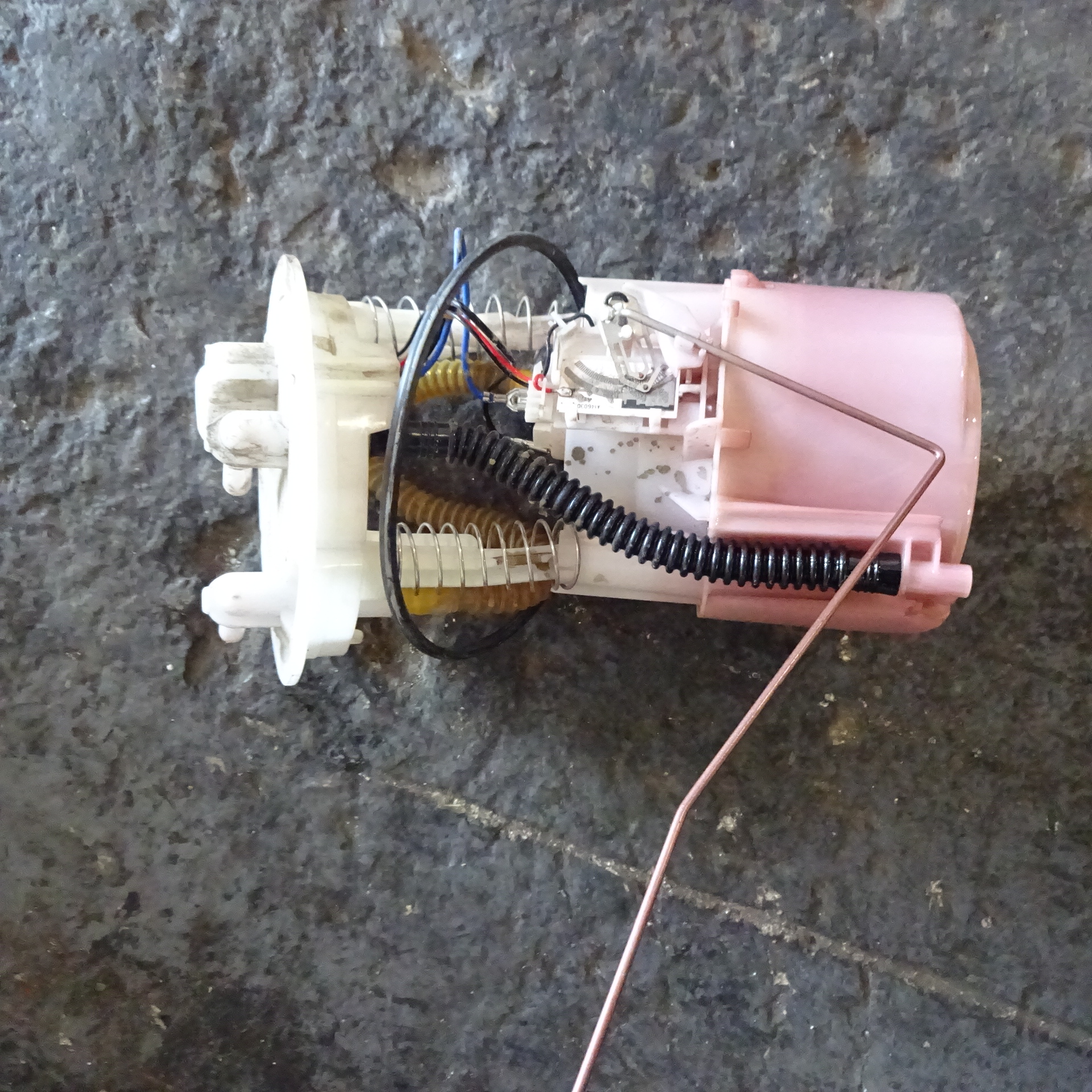 Αντλία Βενζίνης ( DELPHI FG1050 ) Renault Megane ’98 Cabrio Σούπερ Προσφορά Μήνα