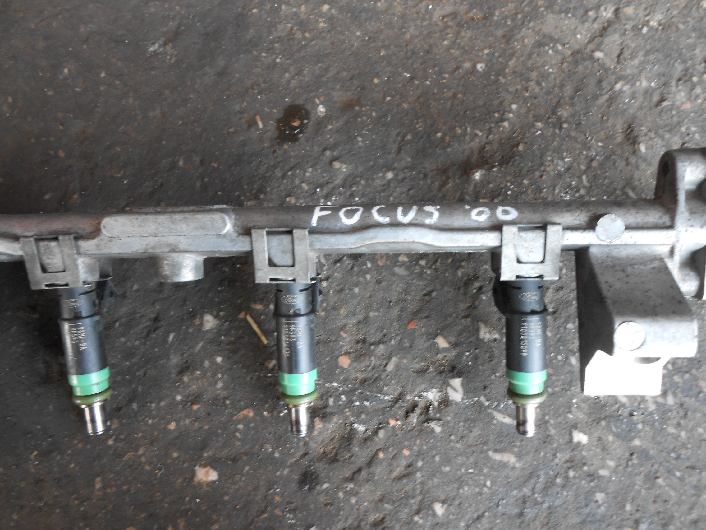 Μπεκιέρα Με Μπέκ ( FXDA ) Ford Focus ’00 Προσφορά.