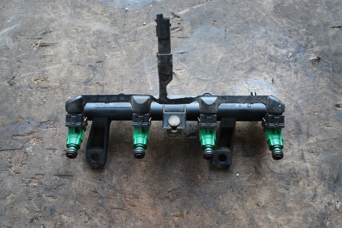 Μπεκιέρα Με Μπέκ Peugeot 106 ’01 Σούπερ Προσφορά Μήνα