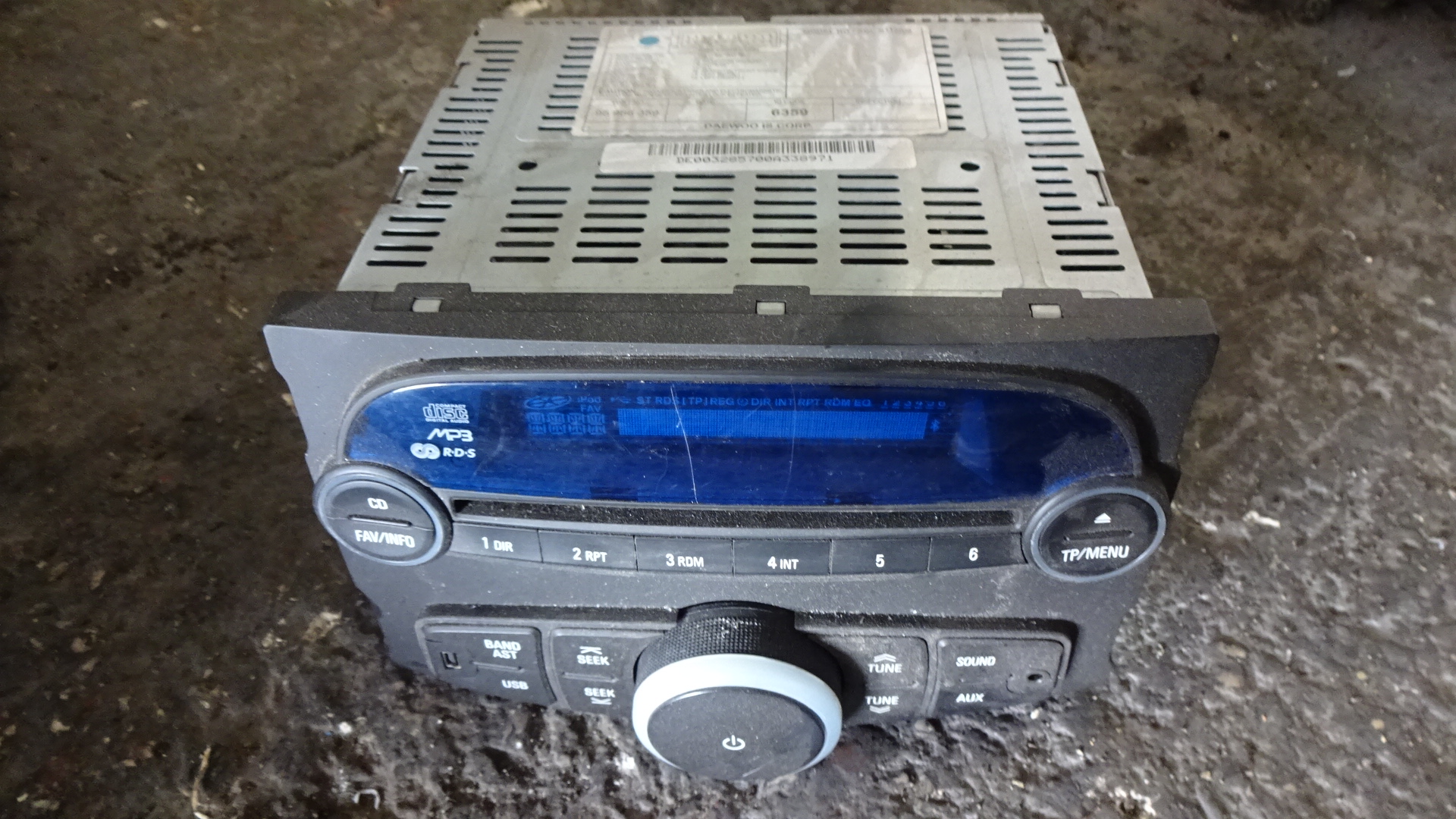 Ράδιο-CD ( 95986359 ) Chevrolet Spark ’11 Προσφορά.