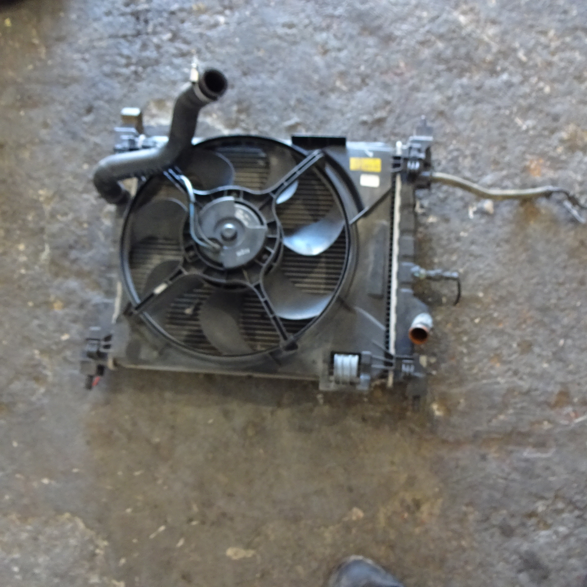 Ψυγείο Νερού Chevrolet Spark ’11 Προσφορά.